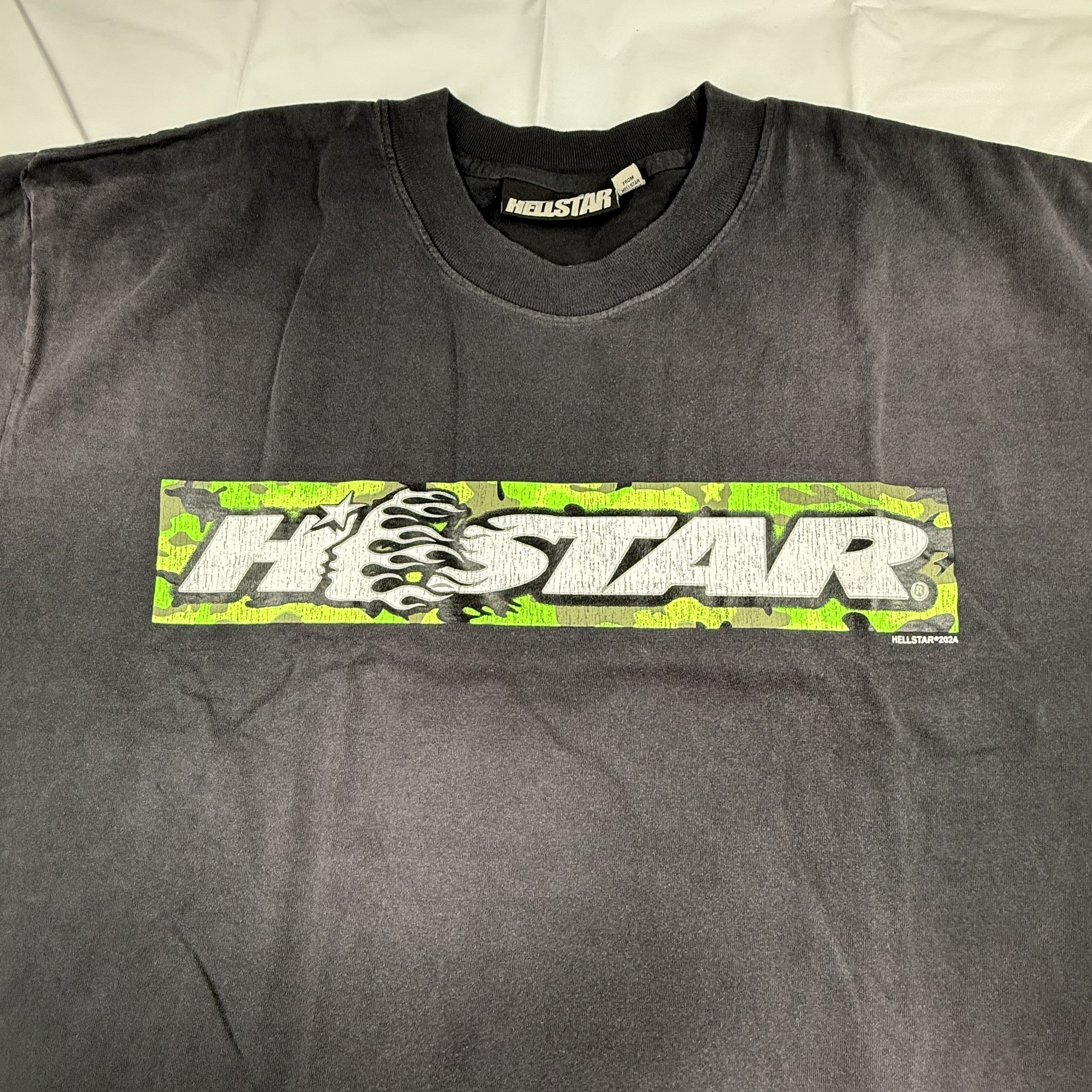 HELLSTAR Hellstar Box Logo T-Shirt in a "Washed Black" Size US XXL / EU 58 / 5 - 2 Thumbnail
