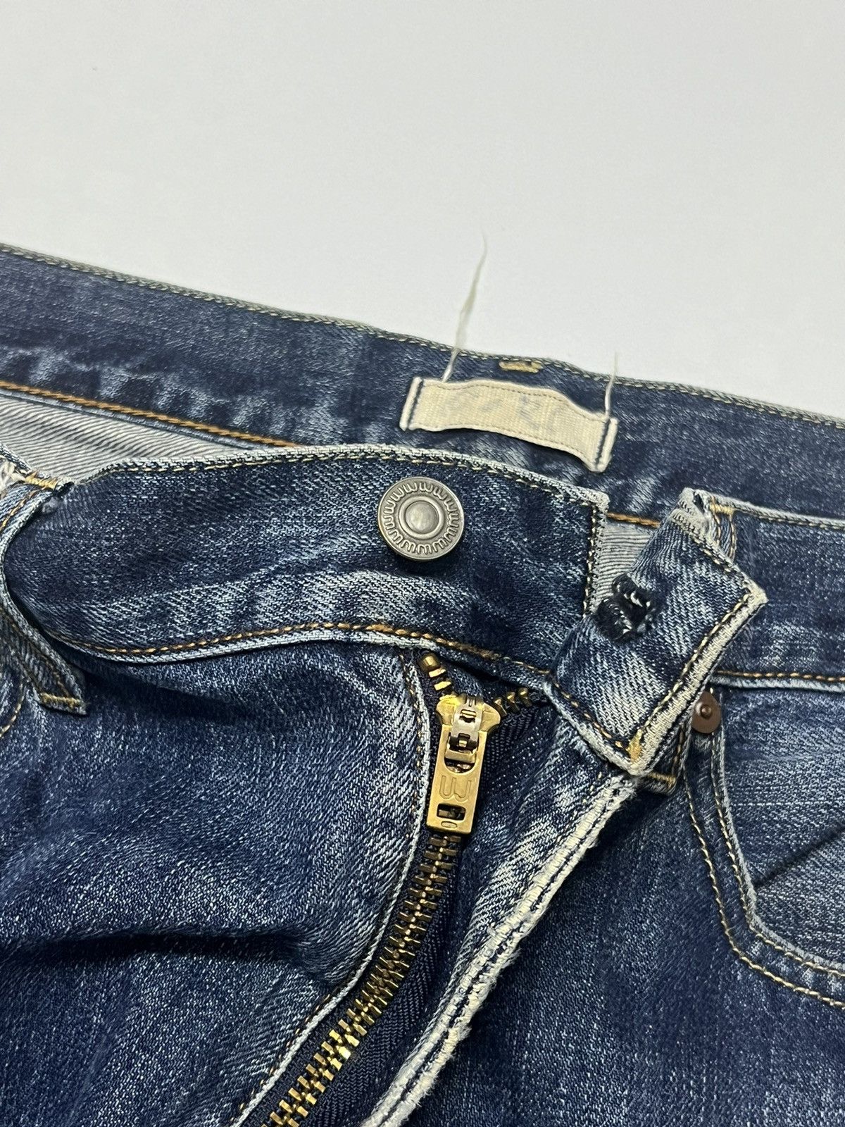 Uniqlo Vintage Uniqlo UJ Distressed Denim Size US 33 - 6 Thumbnail