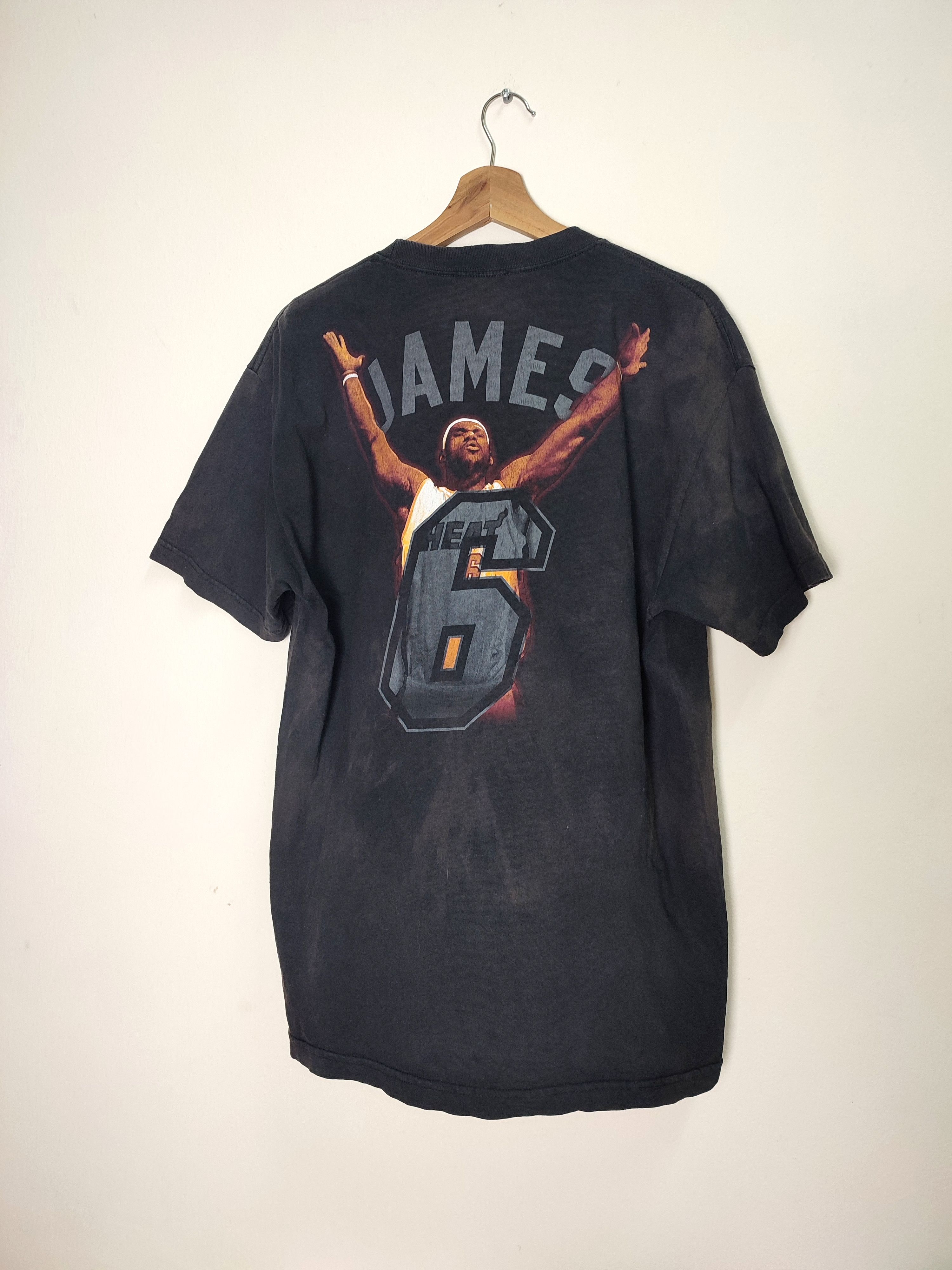NBA Vintage Sun Faded LeBron James Miami Heat Jersey Tees Size US L / EU 52-54 / 3 - 1 Thumbnail