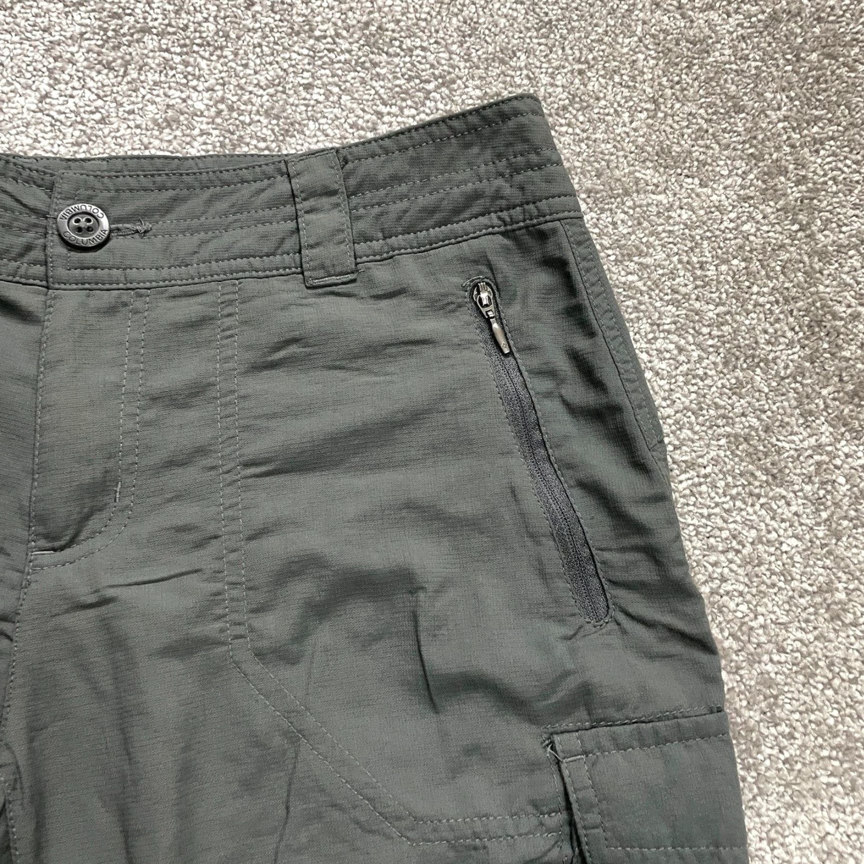 Vintage Columbia Cargo Shorts Women's 8 Black Solid Pockets Active Outdoor Casual W32 Size 30" / US 8 / IT 44 - 5 Thumbnail