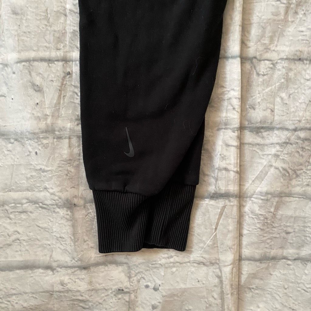 Nike Nike women S high waist pull on jogger pants w/drawstring & Size 27" / US 4 / IT 40 - 7 Thumbnail