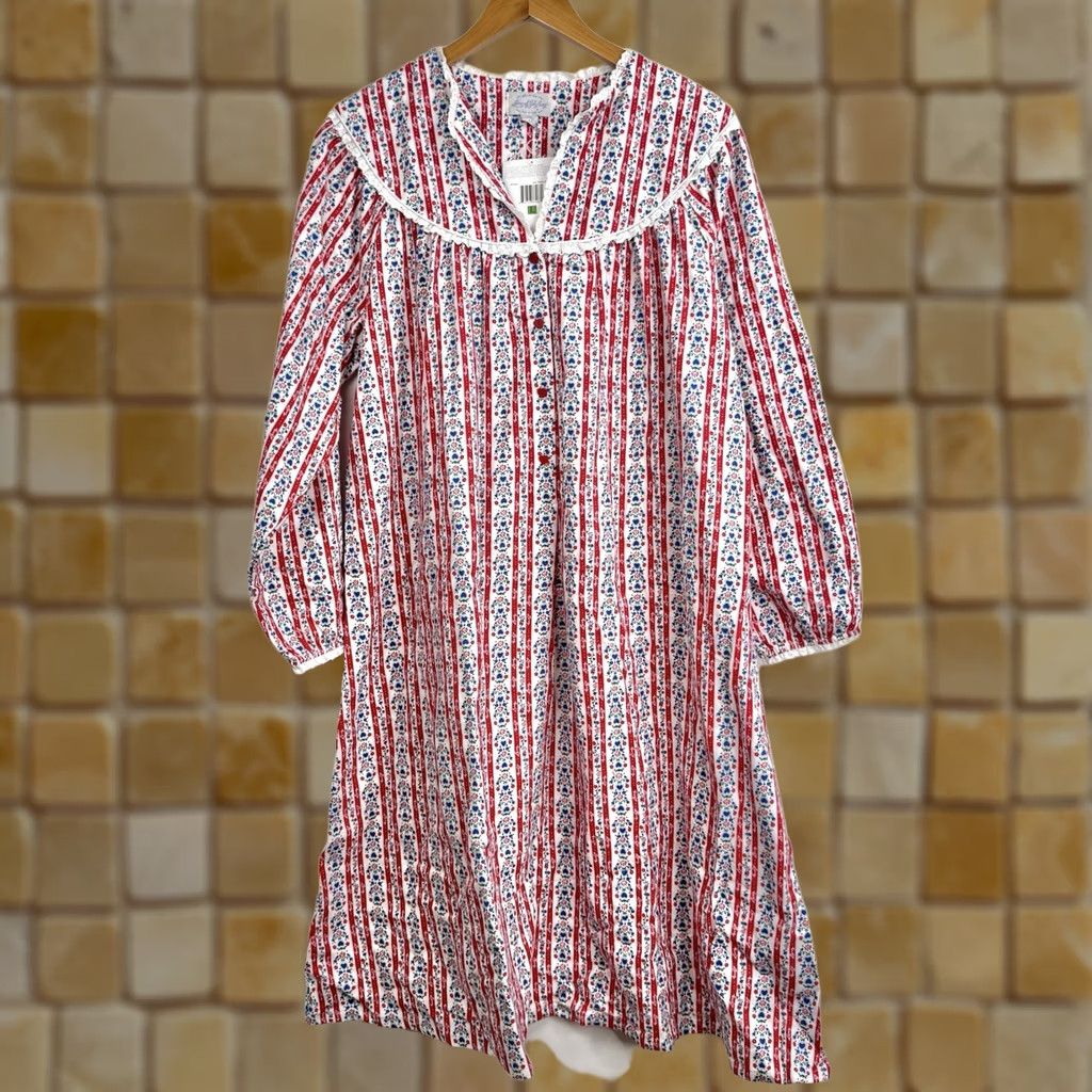Vintage Lanz of Salzburg Nightgown Womens L Red Floral Striped Long Sleeve Heart NWT Size L / US 10 / IT 46 - 1 Thumbnail