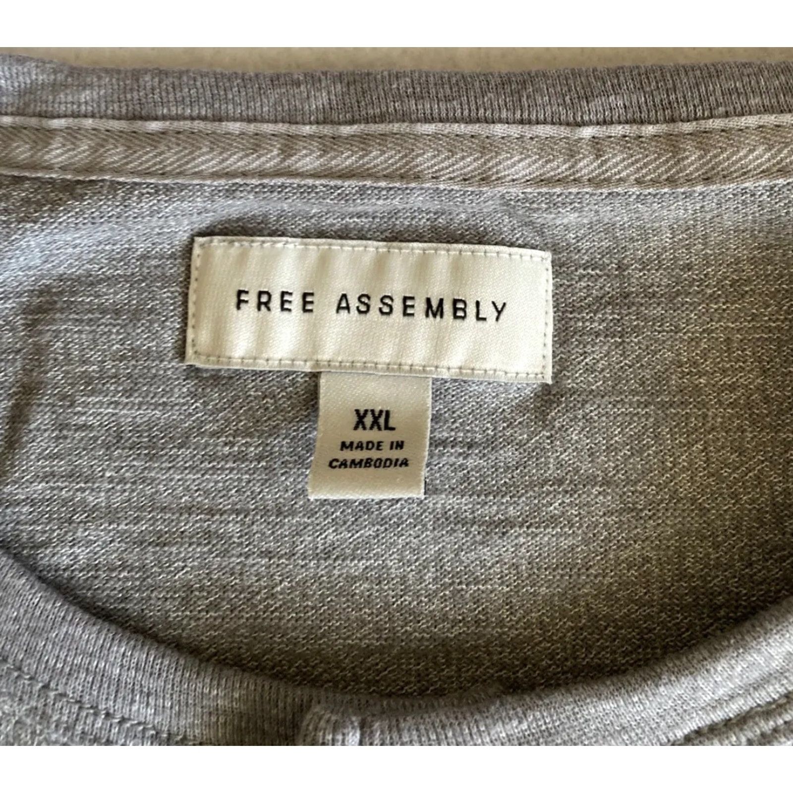 Vintage Free Assembly T-Shirt Mens XXL Thermal Gray Crew Neck Long Sleeve Solid Art Modern (2XL) Men Shirt Gray" Size US XXL / EU 58 / 5 - 3 Thumbnail
