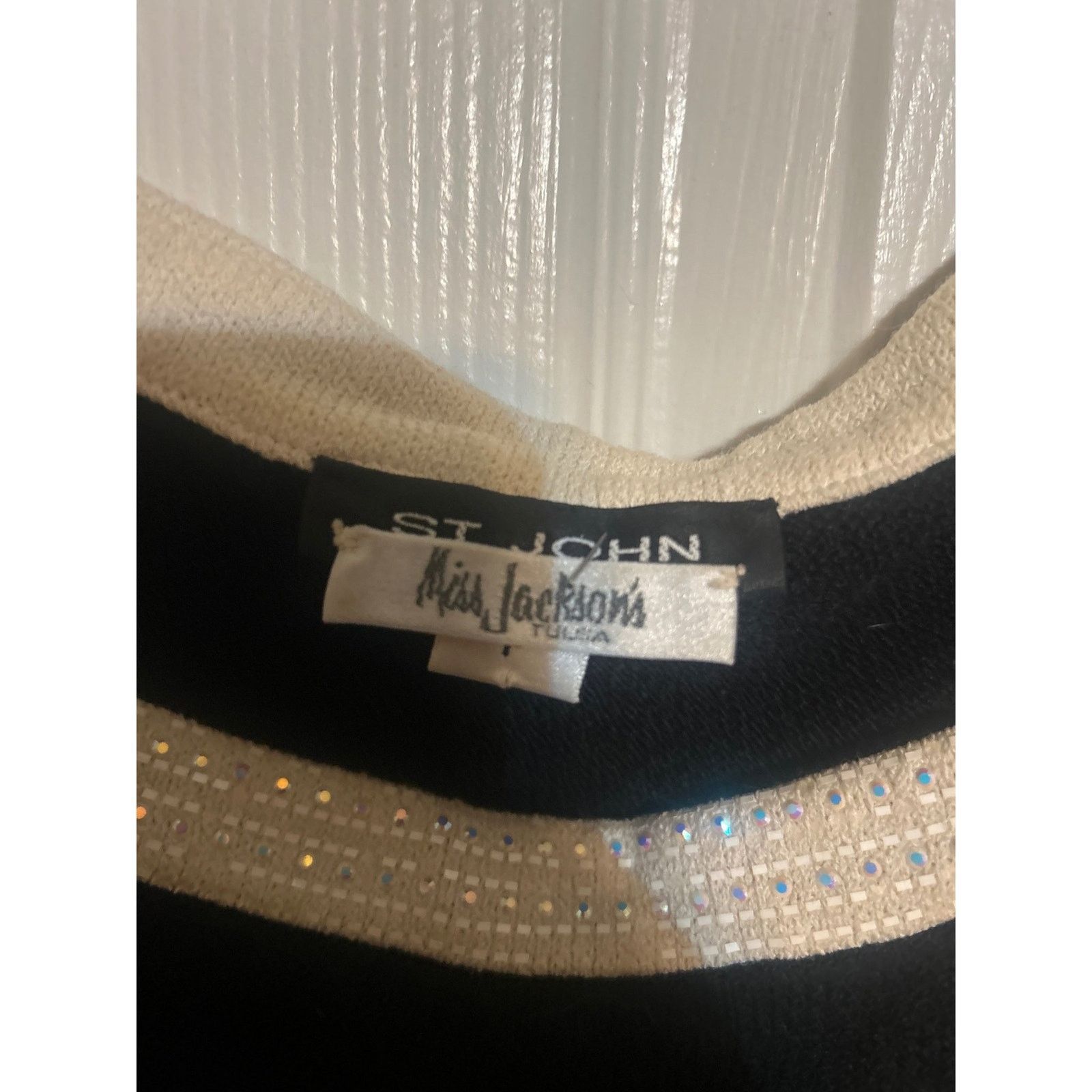 St. John St John Knit Tank Top Black Cream Rhinestone Scoop Womens P Size XS / US 0-2 / IT 36-38 - 2 Thumbnail