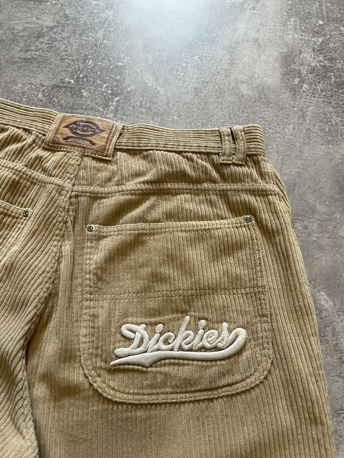 Dickies × Vintage Vintage Dickies Baige Velvet Big Daddy Buggy Shorts 34 Size US 34 / EU 50 - 13 Thumbnail