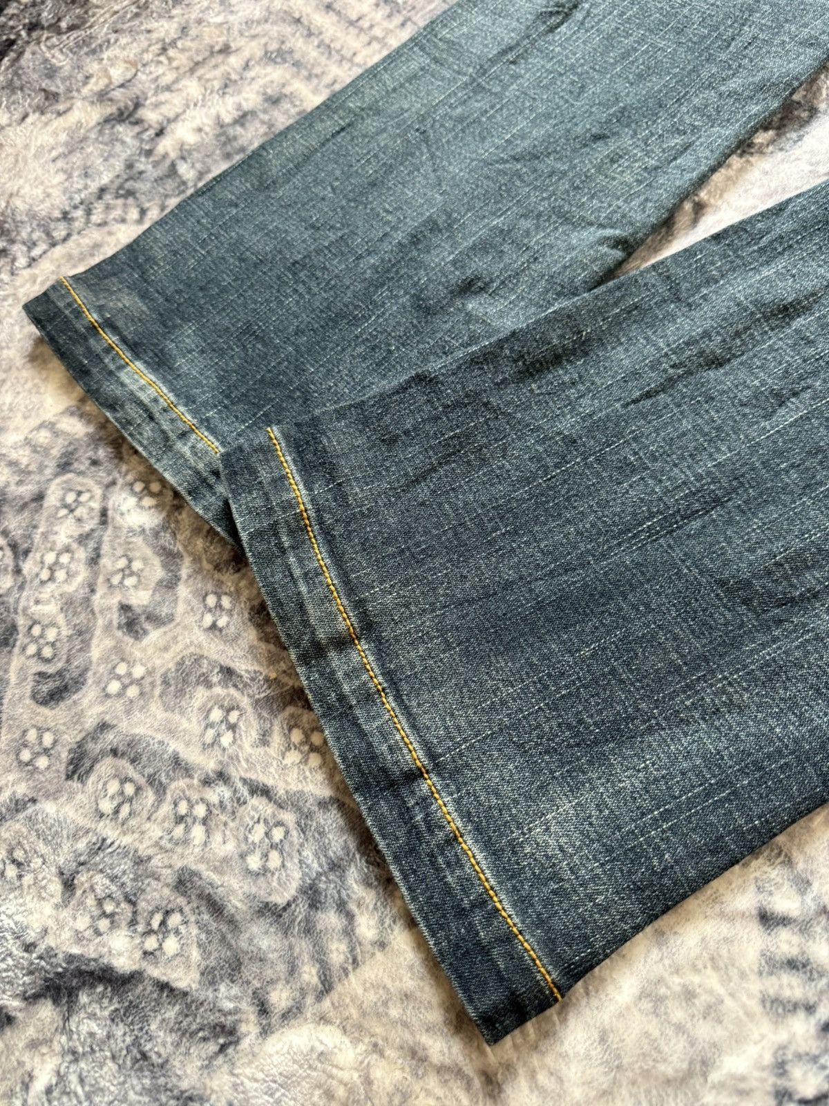 If Six Was Nine B.C.B.G Japan Gun Pocket Muddy Wash Flared Jeans Size US 29 - 18 Thumbnail