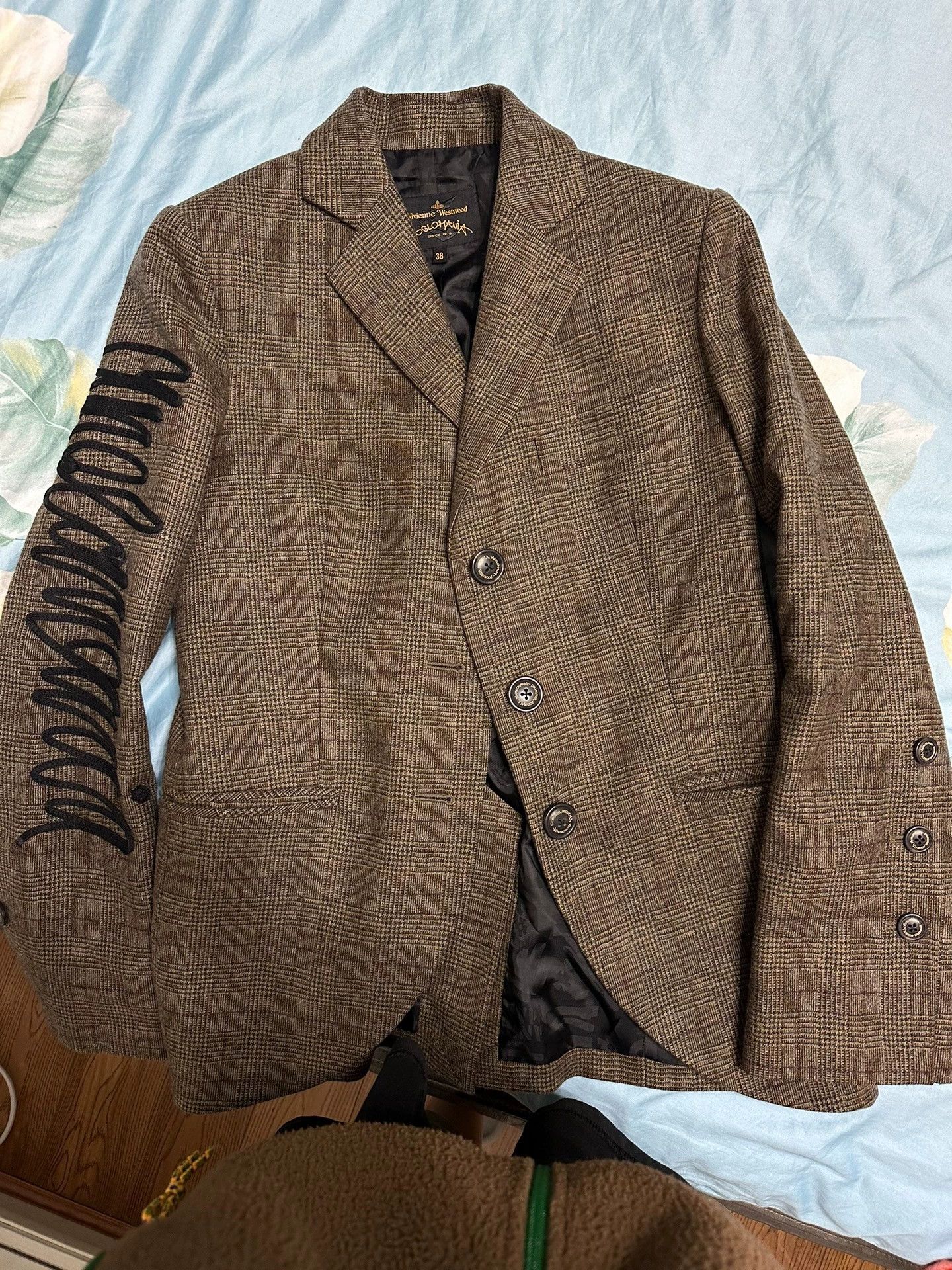 Vivienne Westwood Vivienne Westwood blazer wmn casual modern 9/10 auth Size XS / US 0-2 / IT 36-38 - 1 Thumbnail
