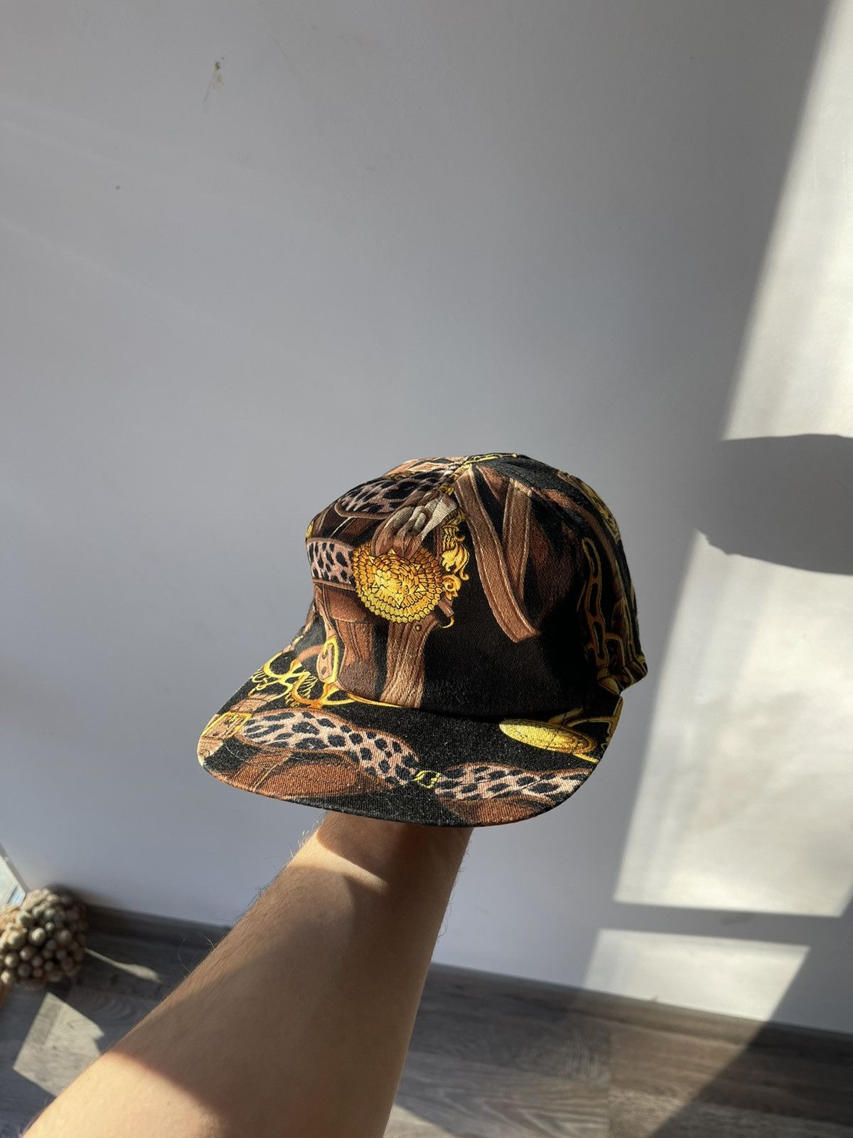 Japanese Brand × Versace Vintage cap laurel hat made in italy Size ONE SIZE - 1 Thumbnail