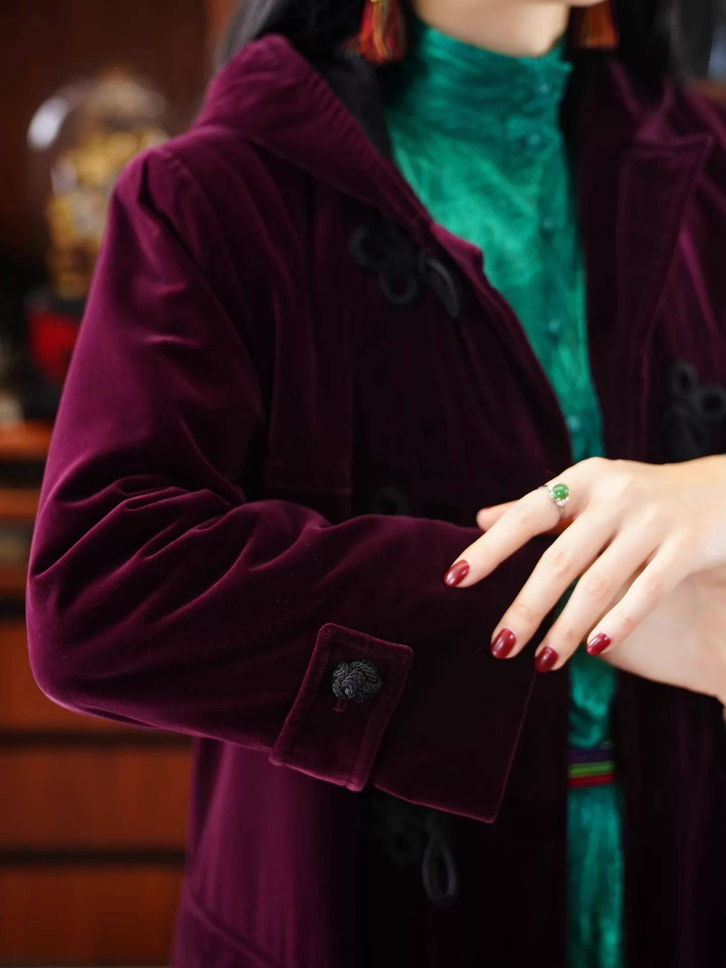 Yves Saint Laurent YSL Rive Gauche Dark Plum Velvet Quilted Hooded Coat Size XS / US 0-2 / IT 36-38 - 8 Thumbnail