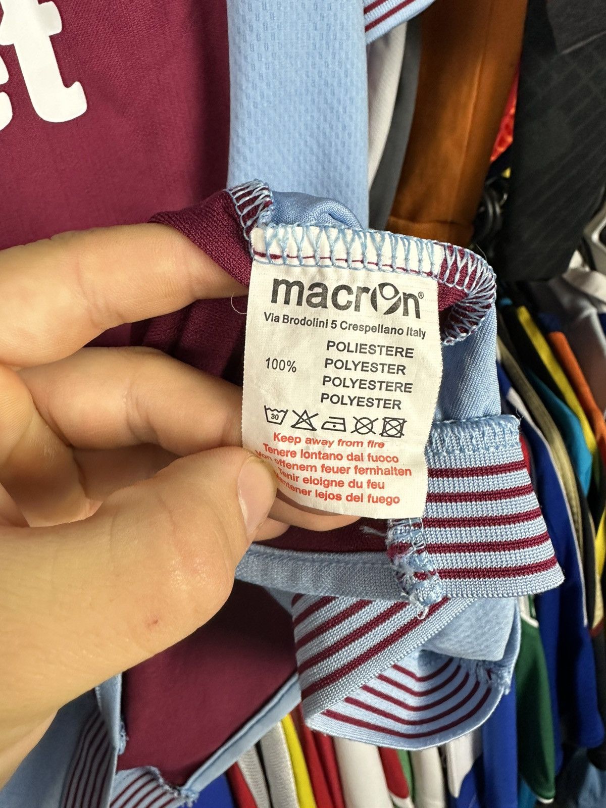 Macron MACRON ASTON VILLA 2013/14 HOME FOOTBAL SHIRT SOCCER JERSEY Size US XL / EU 56 / 4 - 9 Thumbnail