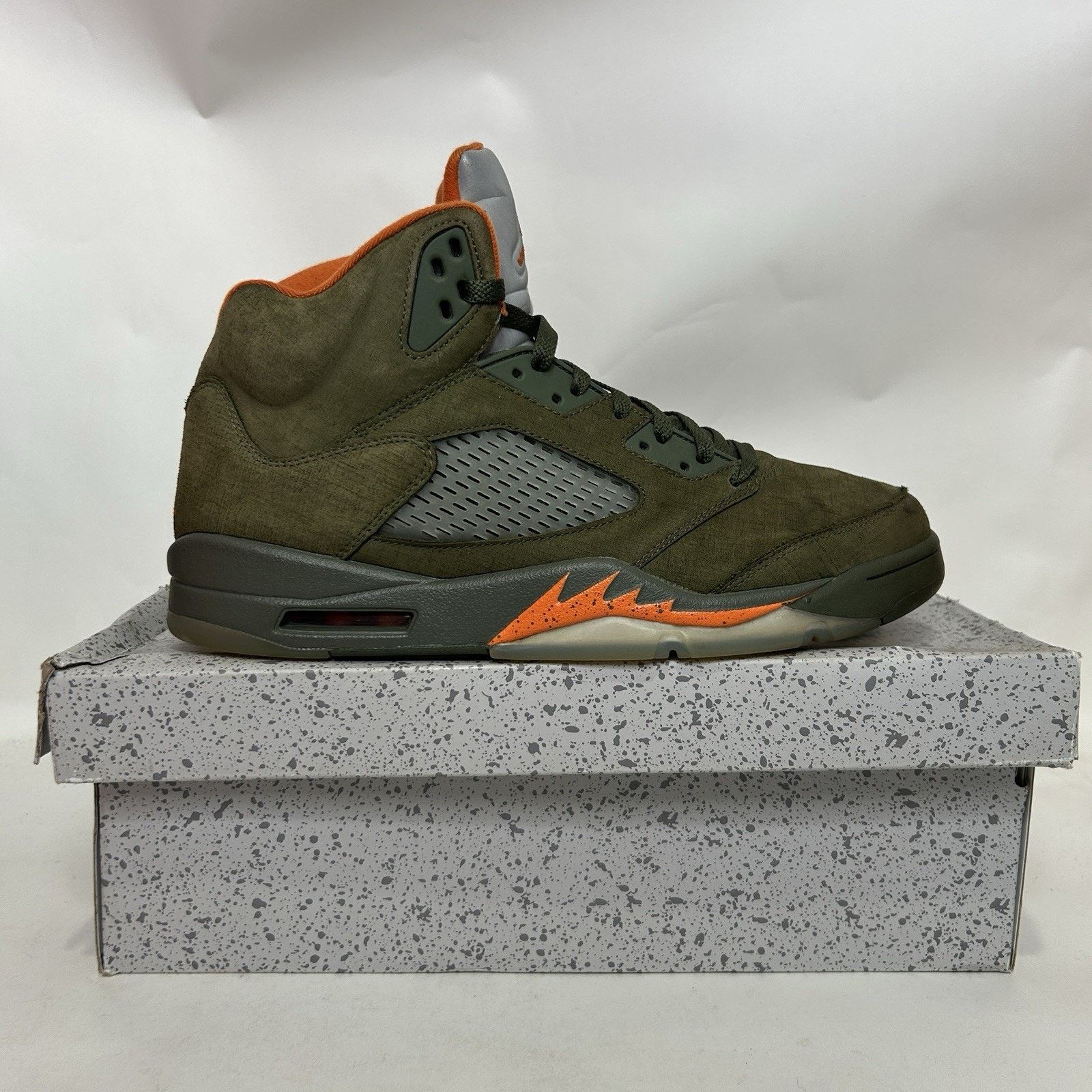 Jordan Brand Nike Air Jordan 5 Retro OG “Olive/Green Orange Grey” Size US 13 / EU 46 - 4 Thumbnail