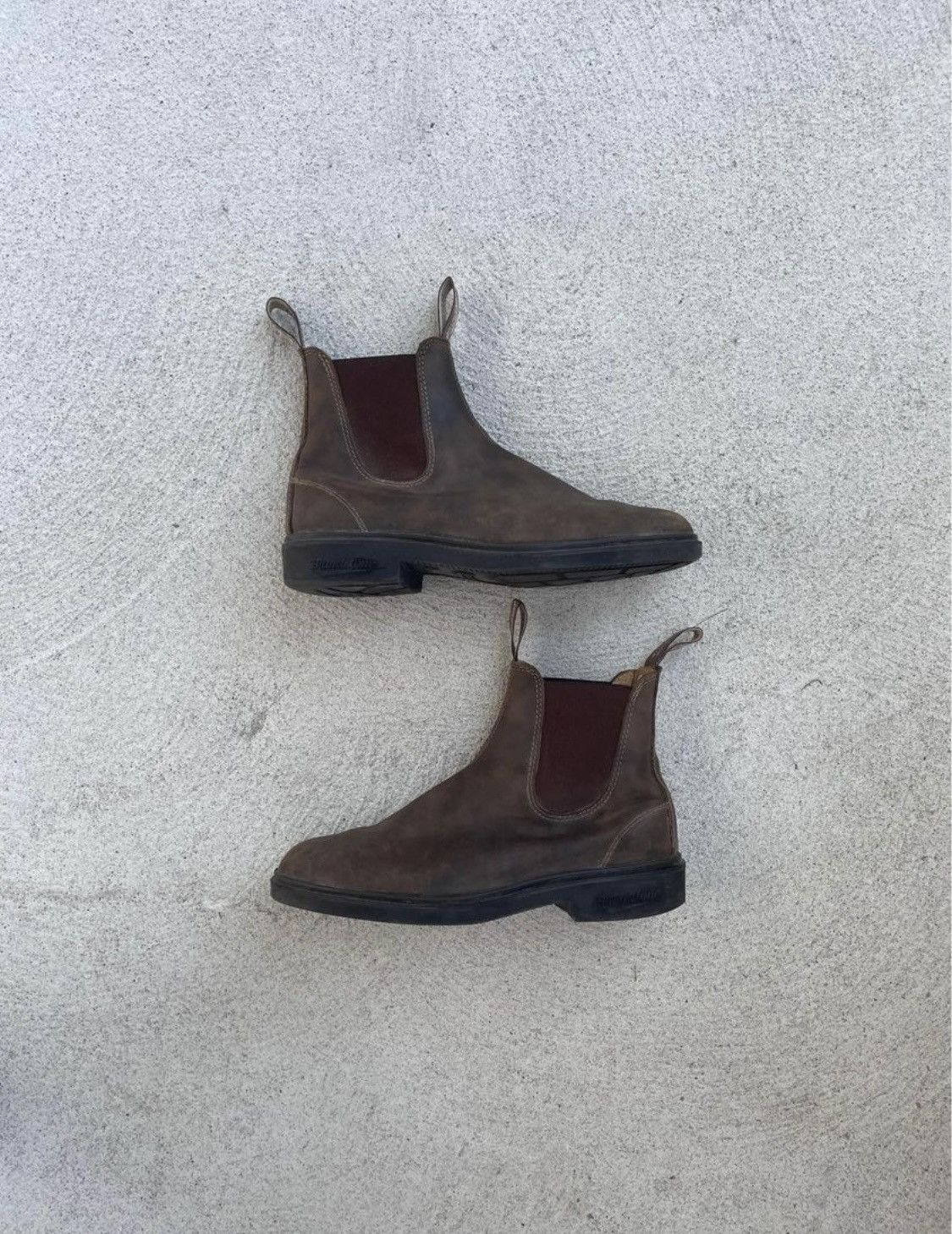 blundstone boots price