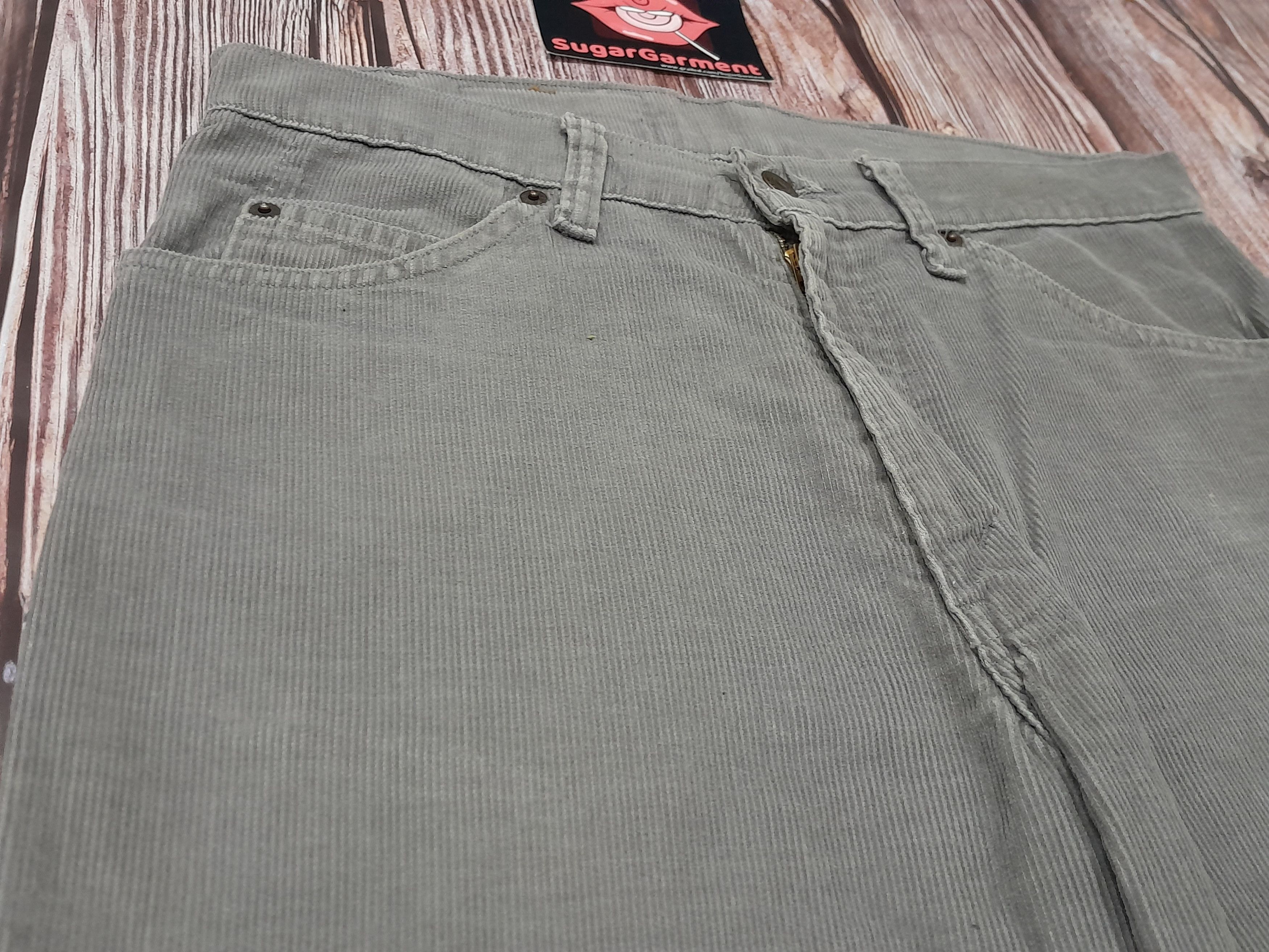 Levi's Levis 517 Jeans Bootcut Flare Bell Bottom Corduroy Vintage Size US 31 - 8 Thumbnail