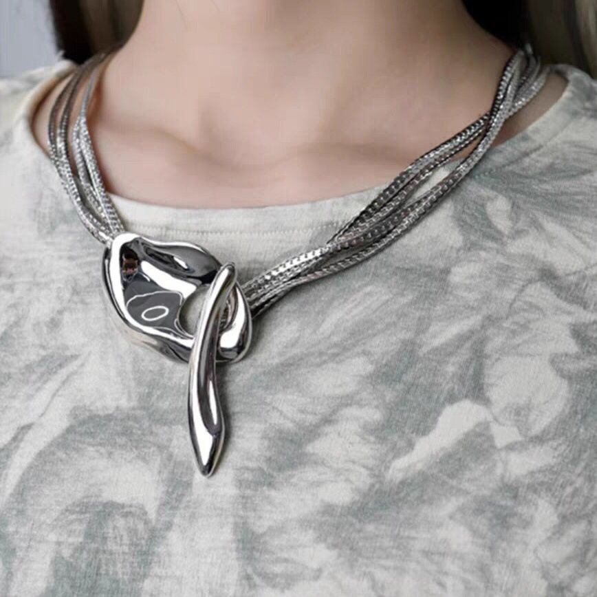 Other Dark STEAL! Y2K Chains Necklace Chain Size ONE SIZE - 1 Thumbnail
