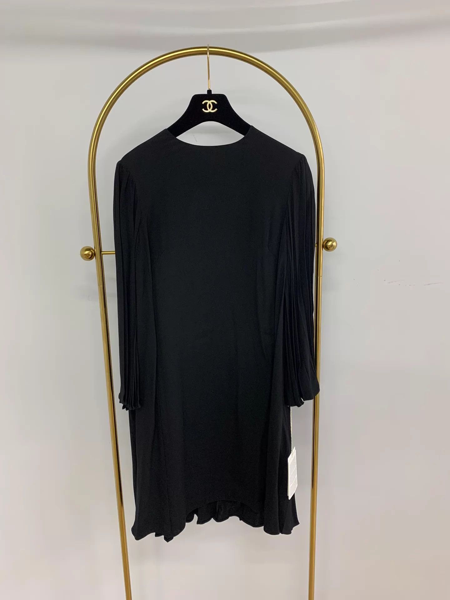 Valentino Valentino Black Pleated Long Sleeve Dress 40 New Size S / US 4 / IT 40 - 1 Thumbnail