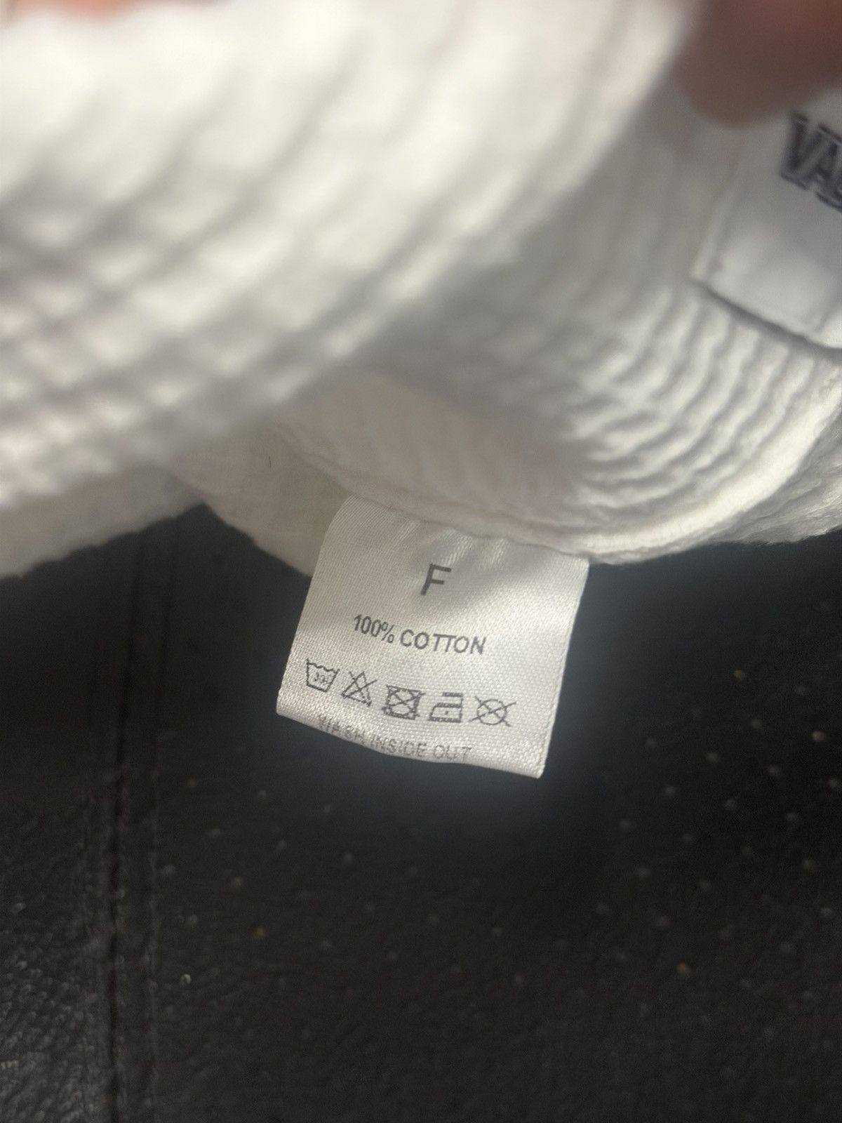 Vale Vale VS Emblem Waffle Beanie White Size ONE SIZE - 6 Thumbnail