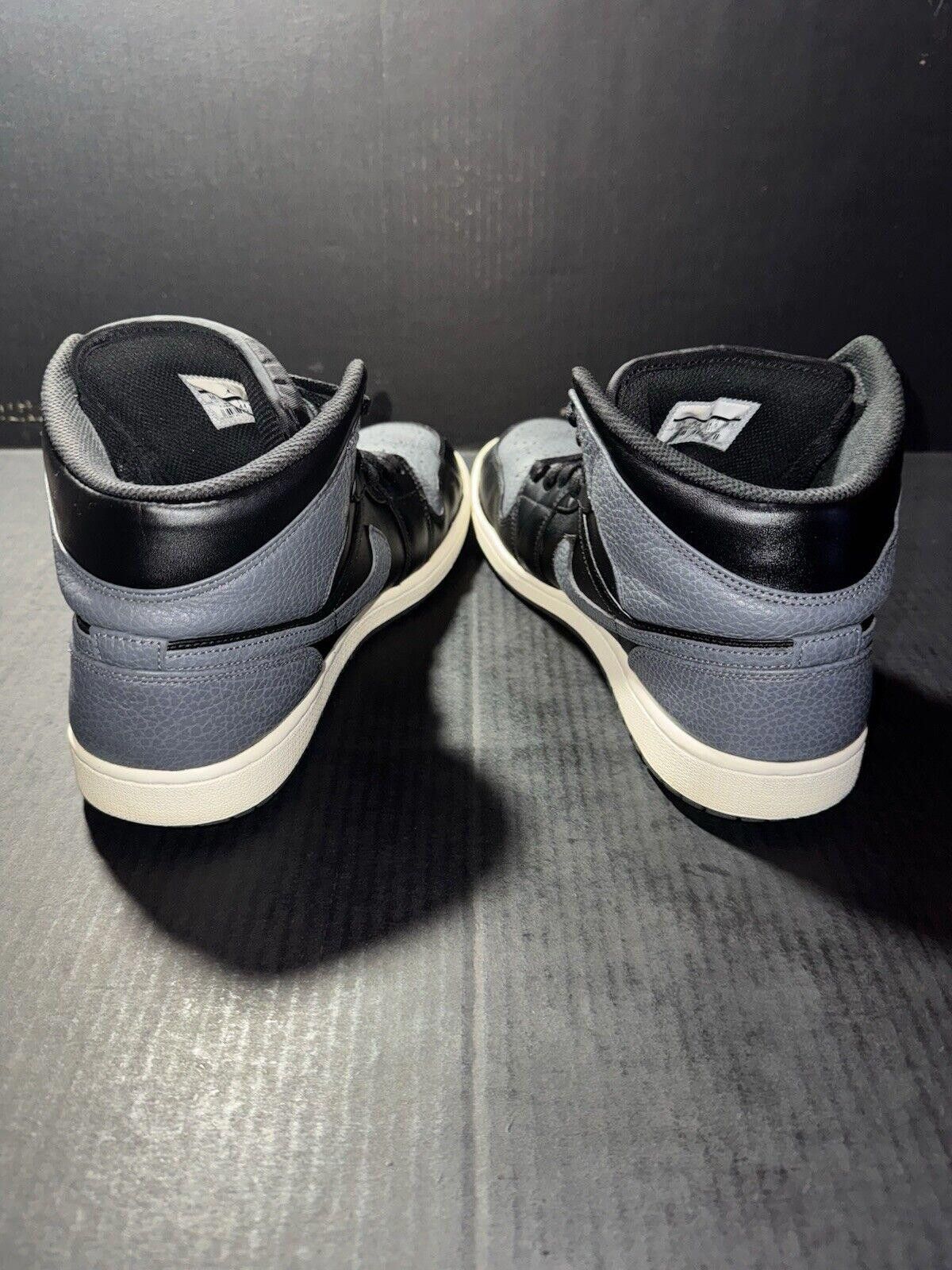 Jordan Brand Nike Air Jordan 1 Retro Mid Black Grey 554724-041 Sz 10.5 Size US 10.5 / EU 43-44 - 6 Thumbnail