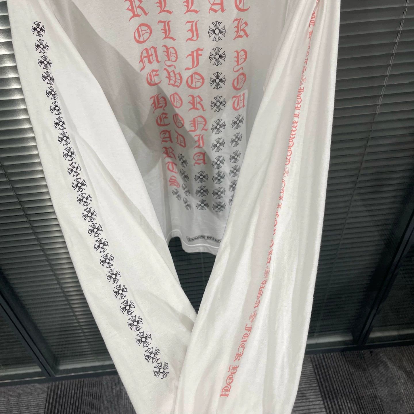 Chrome Hearts Chrome Hearts White Back Pink Sanskrit Print LS Size US M / EU 48-50 / 2 - 5 Thumbnail