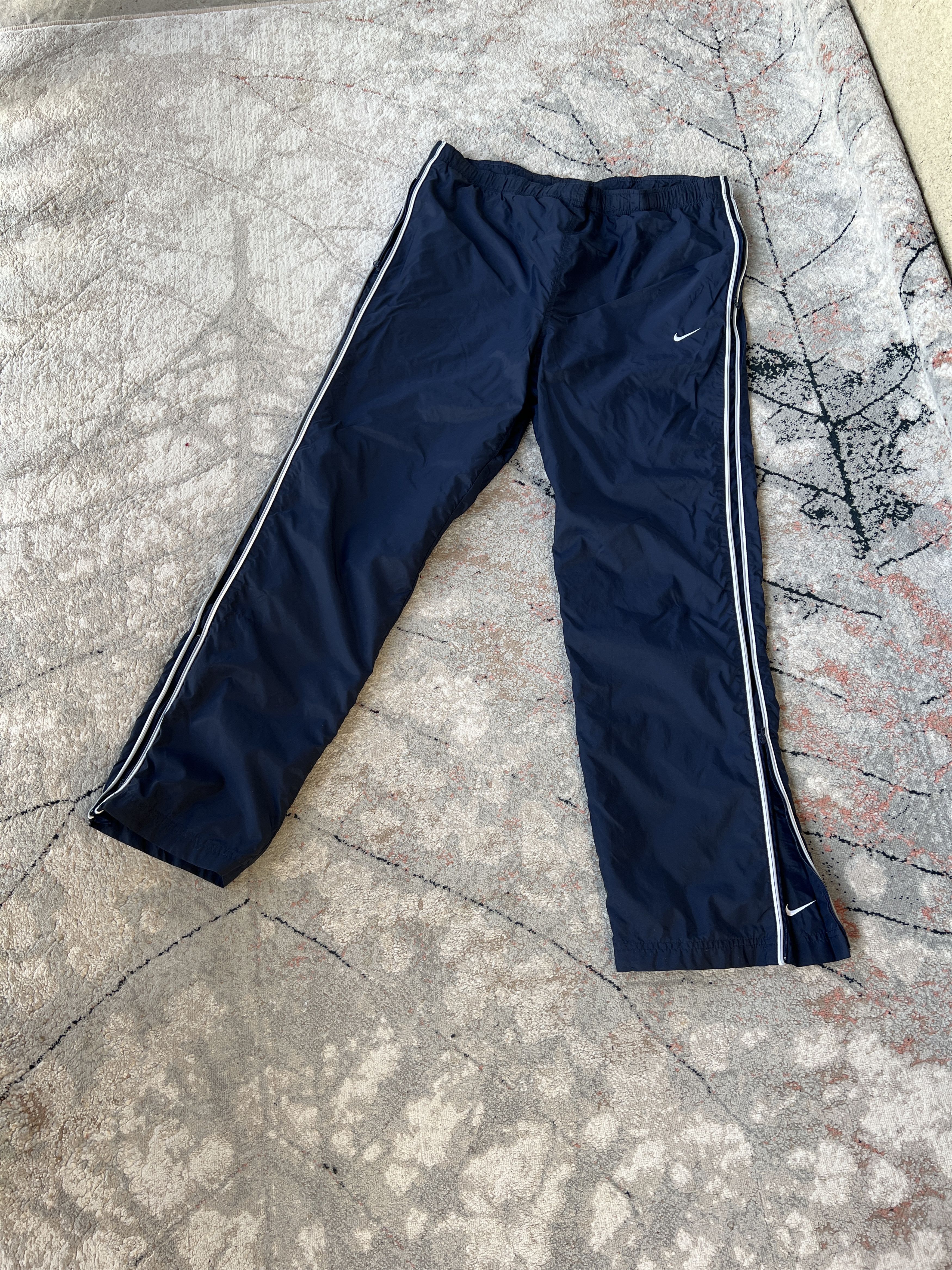 Nike Nike Vintage Sweatpants Size US 34 / EU 50 - 1 Thumbnail