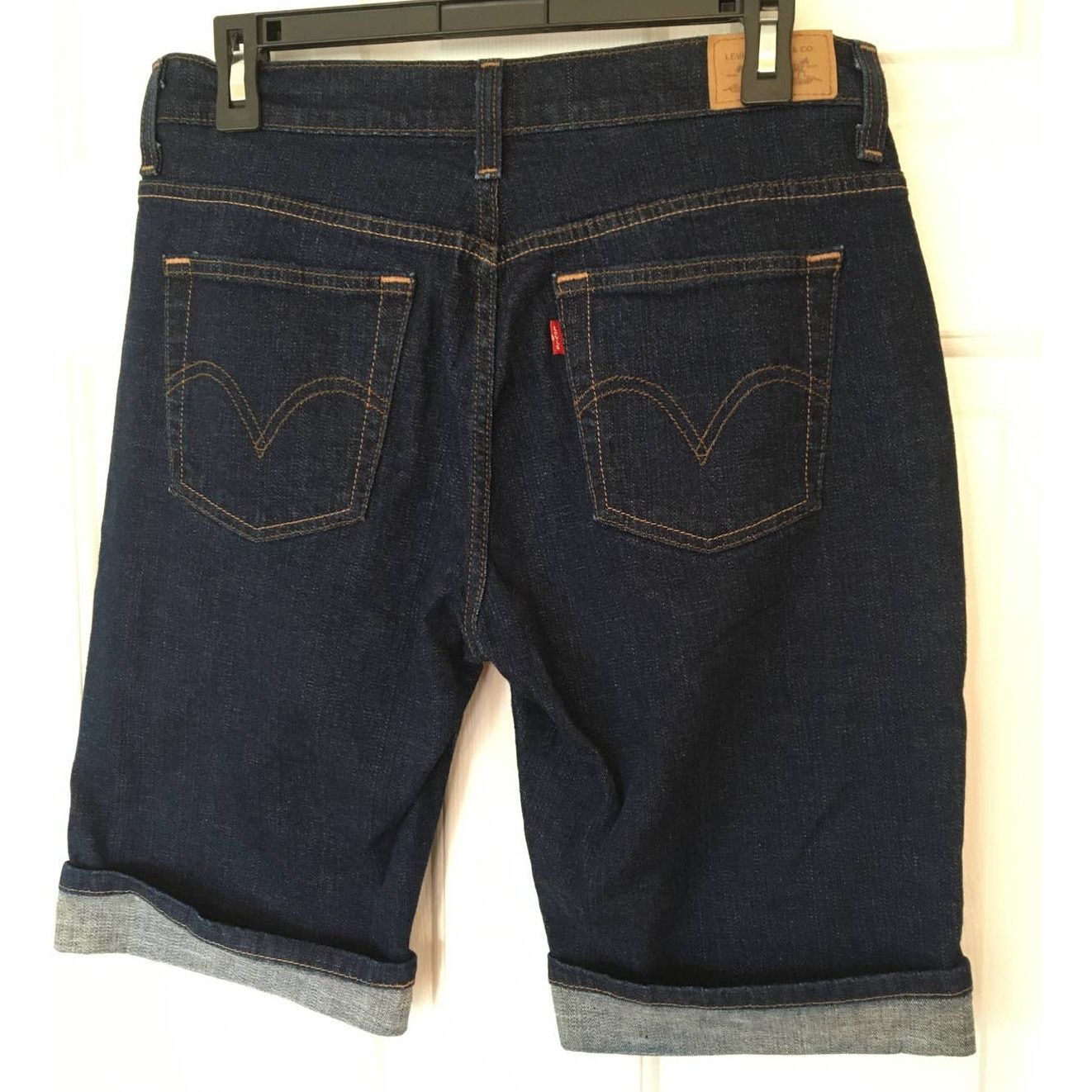 Levi's Levi’s 515 Size 8 Cuffed Jean Shorts, Mid Rise Dark Wash Size 30" / US 8 / IT 44 - 2 Thumbnail