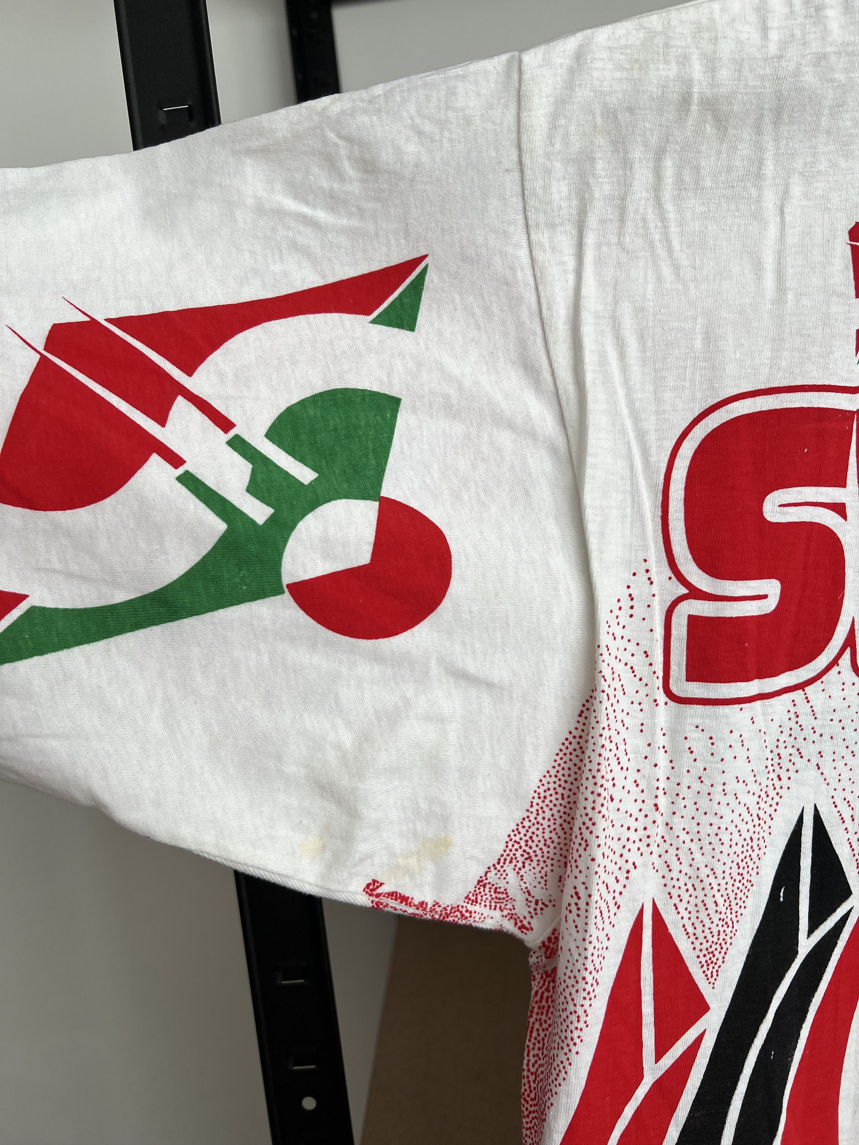 Vintage Vintage 90s Swindon Town FC The Robins English Soccer Tshirt Size US XXL / EU 58 / 5 - 24 Thumbnail