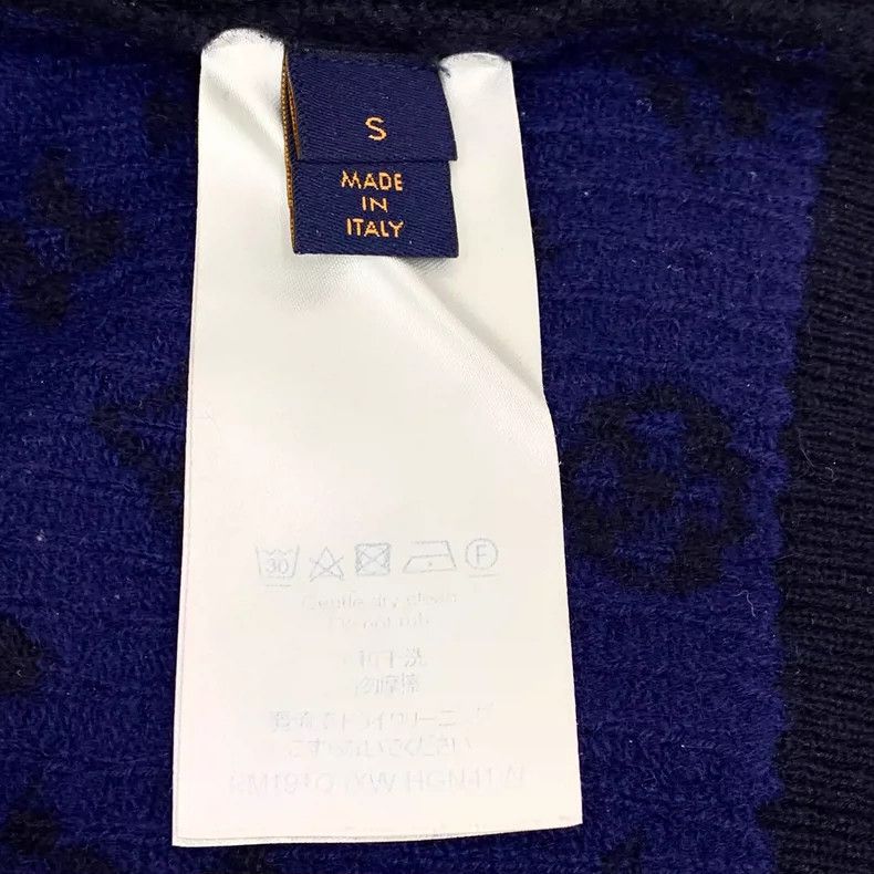 Louis Vuitton Louis Vuitton Navy back logo jacquard printed cashmere cre Size US S / EU 44-46 / 1 - 6 Thumbnail