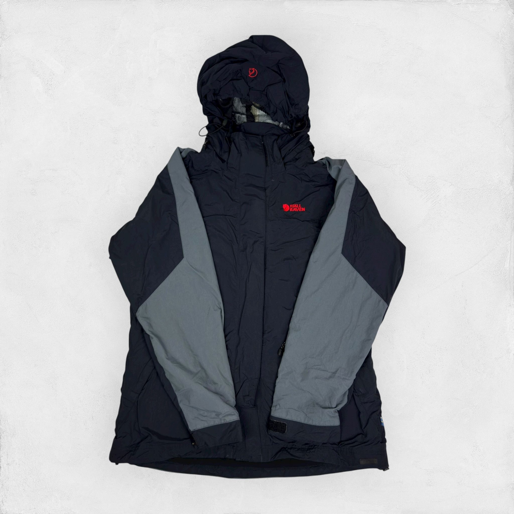 Fjallraven Vintage Fjallraven Black Gray Gore-Tex Jacket Medium Size US M / EU 48-50 / 2 - 1 Thumbnail