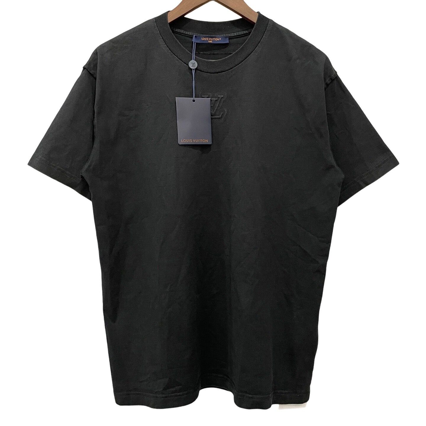 Louis Vuitton Louis Vuitton Debossed LV Logo T-Shirt Size M Size US M / EU 48-50 / 2 - 1 Thumbnail