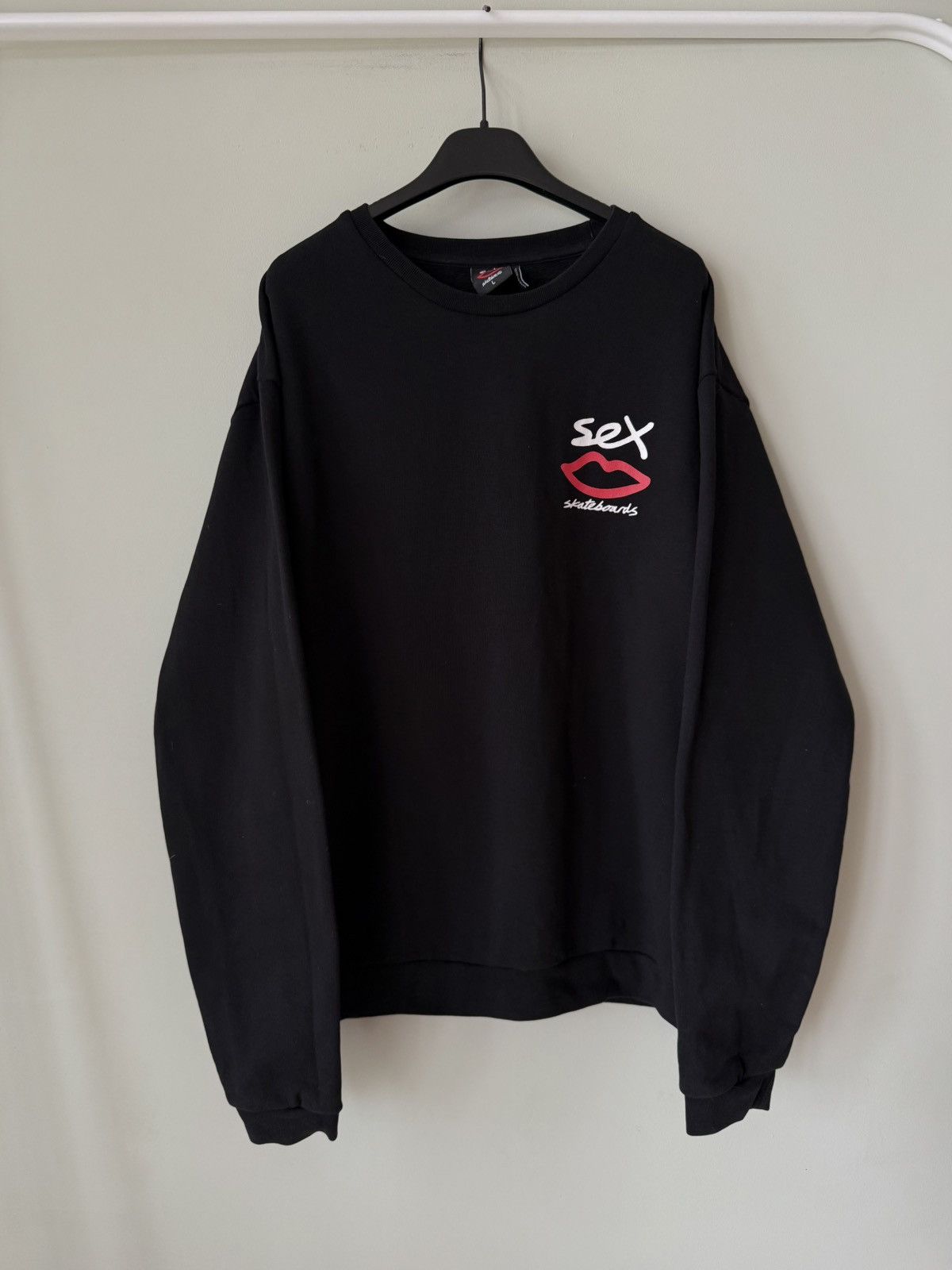 Sex Skateboards Sex Skateboards black crew neck boxy sweatshirt Size US L / EU 52-54 / 3 - 1 Thumbnail