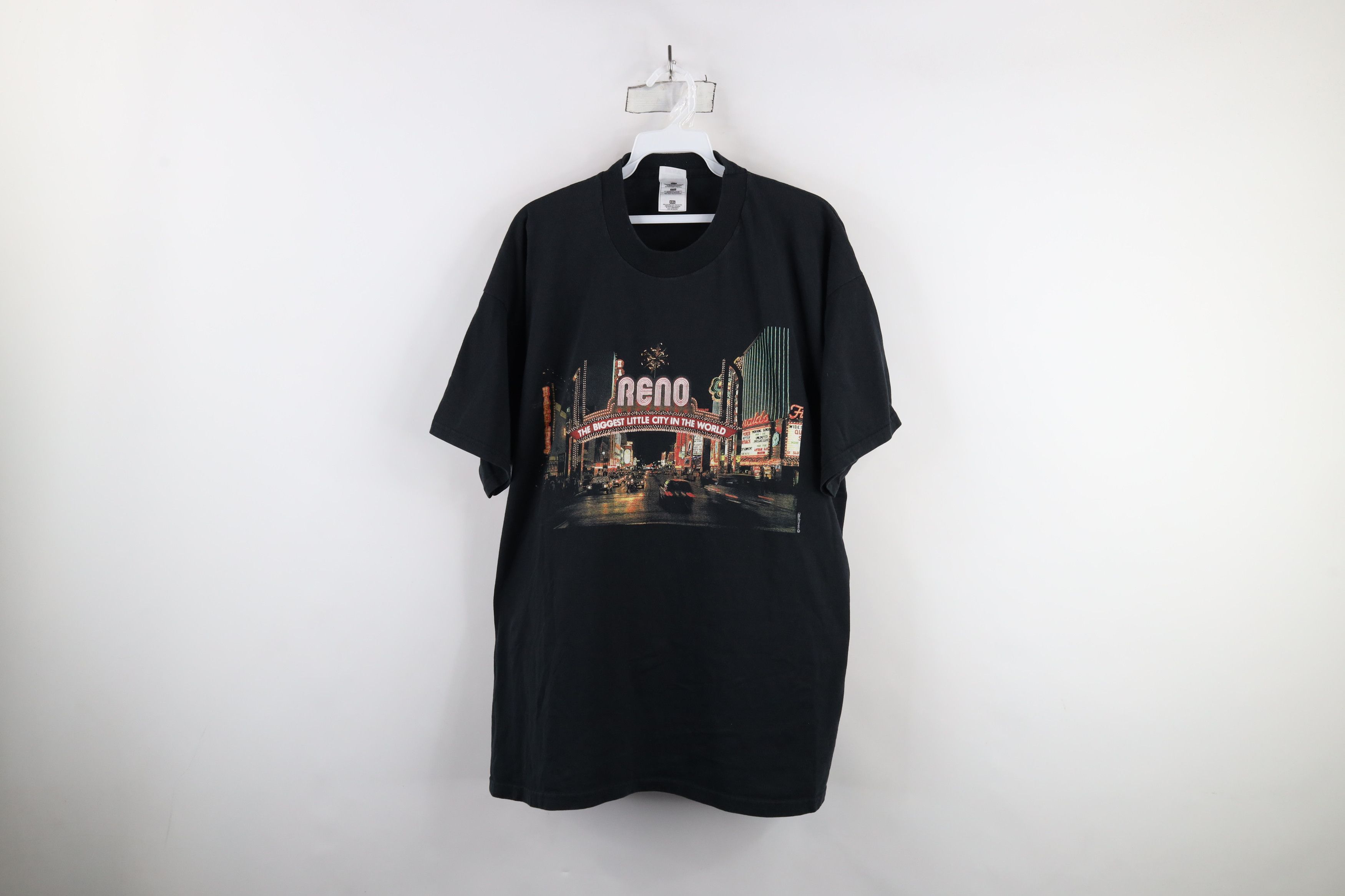Vintage Vintage 90s Streetwear Reno Nevada Big Little City T-Shirt Size US XXL / EU 58 / 5 - 1 Thumbnail