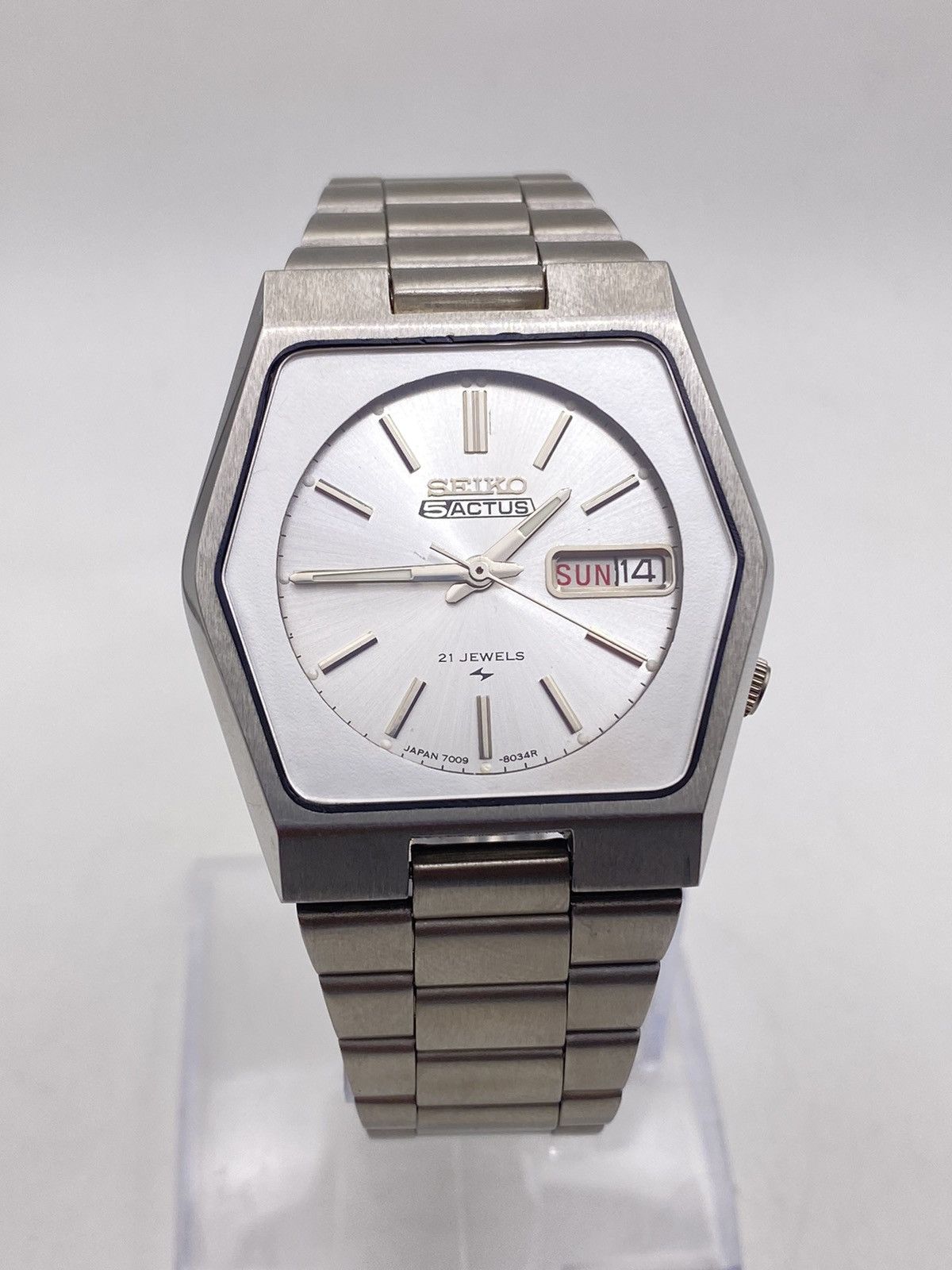 Seiko Seiko 5 Automatic Silver Dial Men’s Wristwatch 38mm Watch Size 38 - 1 Thumbnail