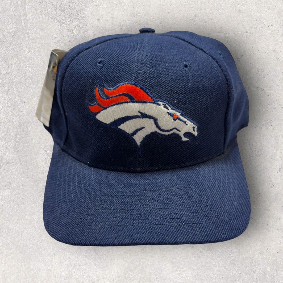 NFL × Twins × Vintage Vintage Denver Broncos hat Size ONE SIZE - 1 Thumbnail