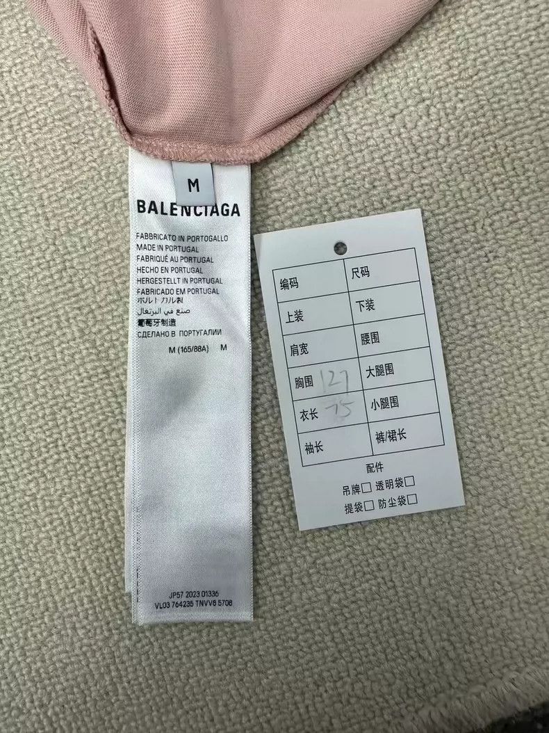 Balenciaga Balenciaga Letter Print Crewneck Short Sleeve Raglan Sleev Size US M / EU 48-50 / 2 - 5 Thumbnail