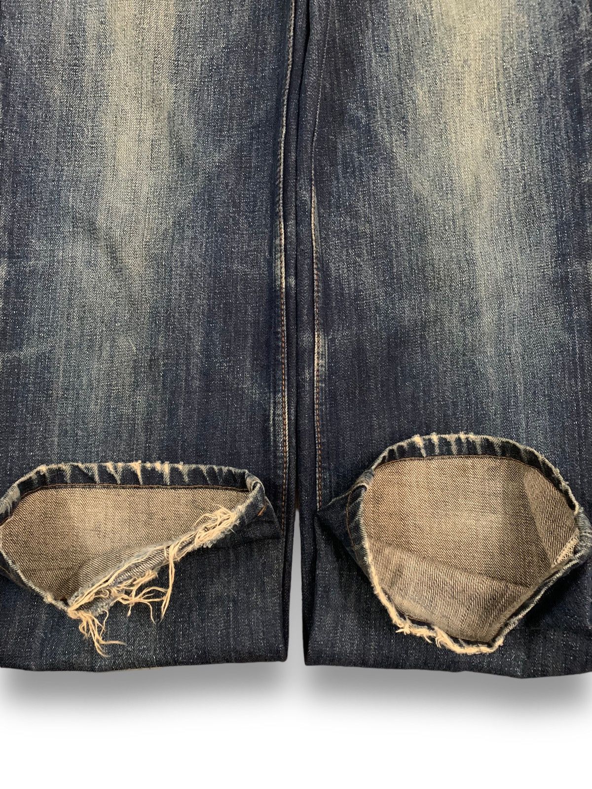 Levi's Vintage 90s Levis 502 Blue Wash Relaxed Fit Ripped Jeans Size US 30 / EU 46 - 8 Thumbnail