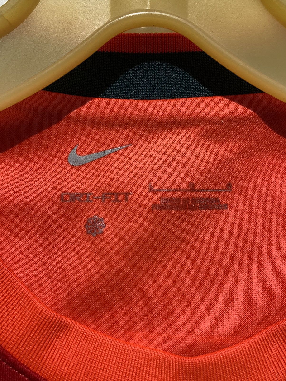 Nike Liverpool FC Nike Home Jersey Size L 2021/22 Size US L / EU 52-54 / 3 - 7 Thumbnail
