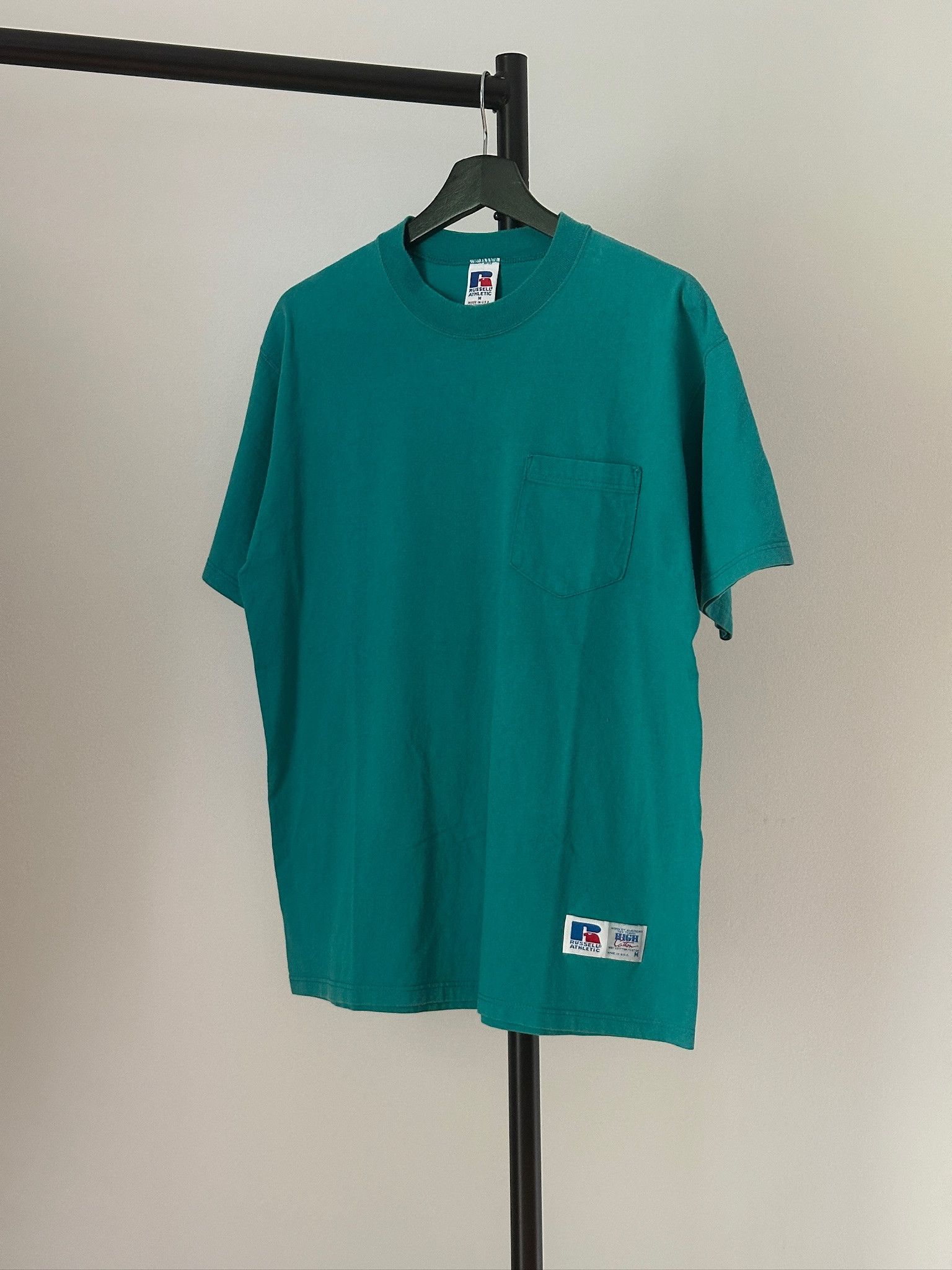 Russell Athletic × Vintage Vintage 90s Russell Athletic Blank Pocket T-Shirt Size US M / EU 48-50 / 2 - 1 Thumbnail