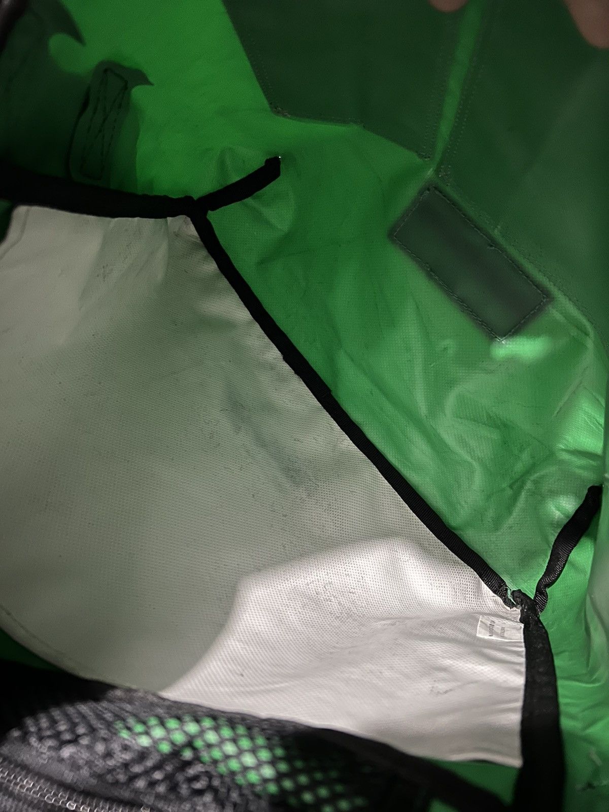 The North Face The North Face Waterproof Green Tarpaulin Messenger Bag Size ONE SIZE - 8 Thumbnail