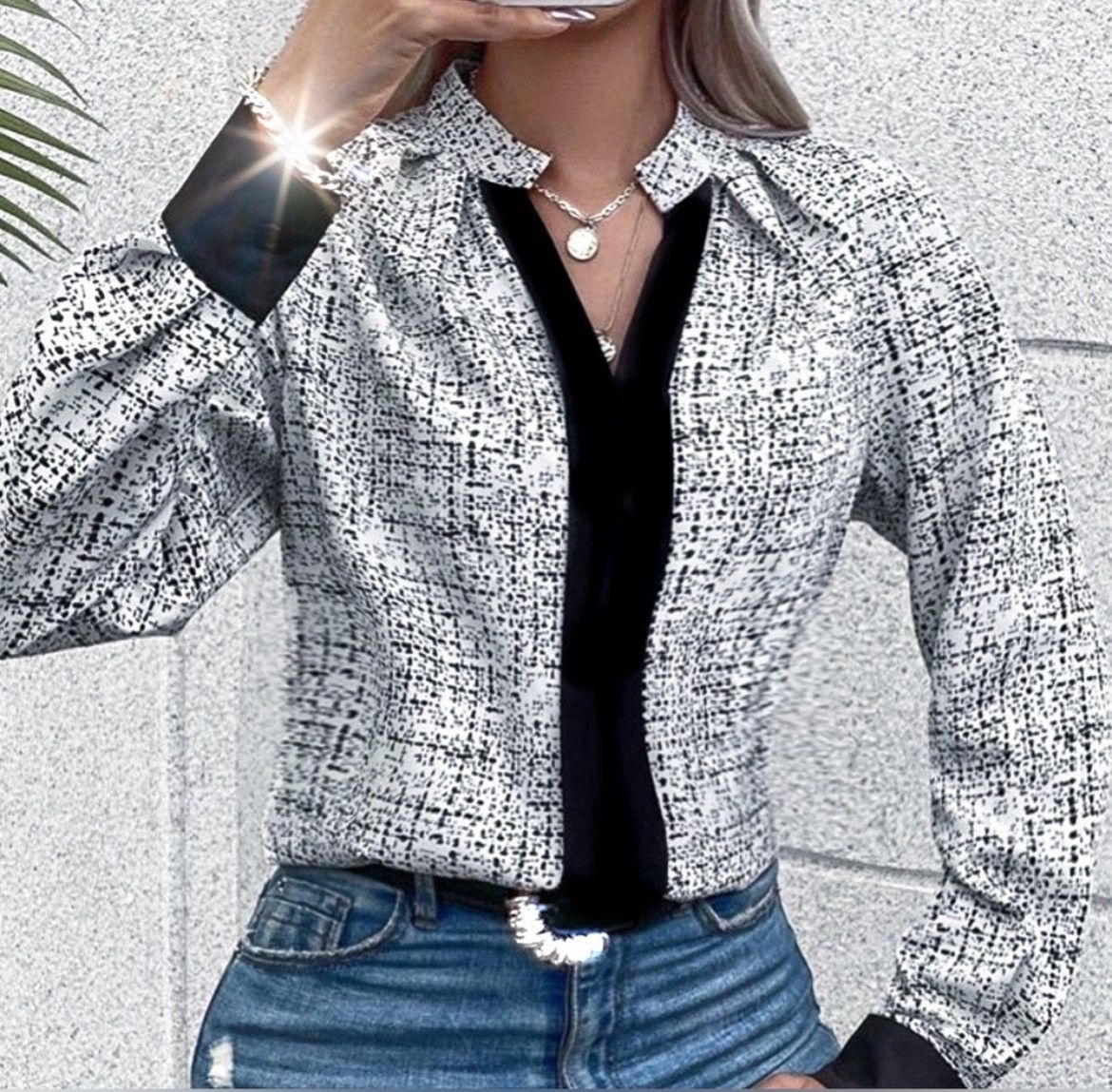 Designer × Other Nwt, Lavishly Paris Women’s Notched Blouse Size M / US 6-8 / IT 42-44 - 1 Thumbnail