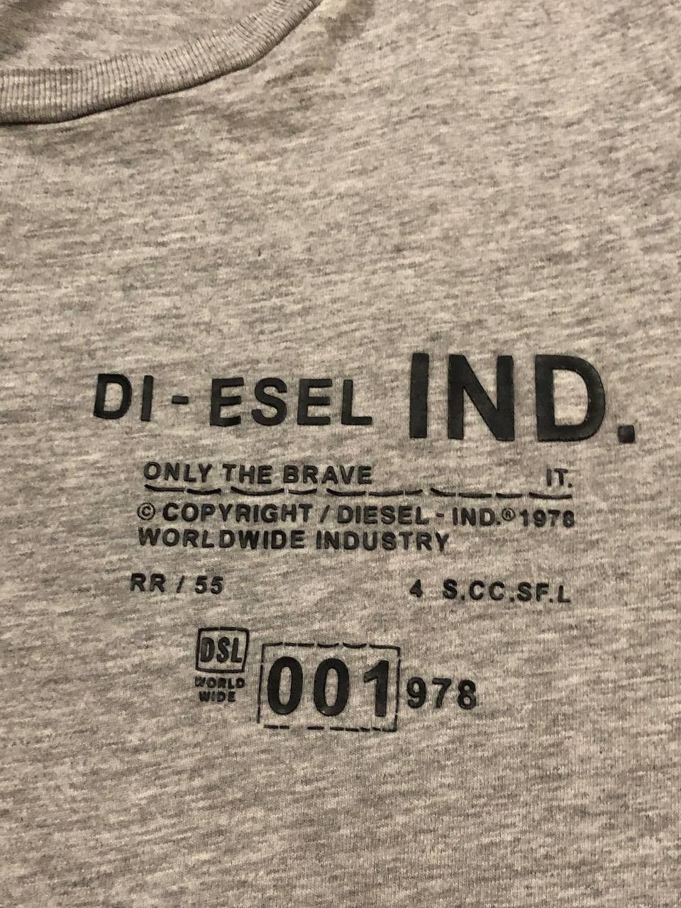 Diesel big print T-Shirt Diesel logo gray Y2K Vintage size M Size US M / EU 48-50 / 2 - 7 Thumbnail