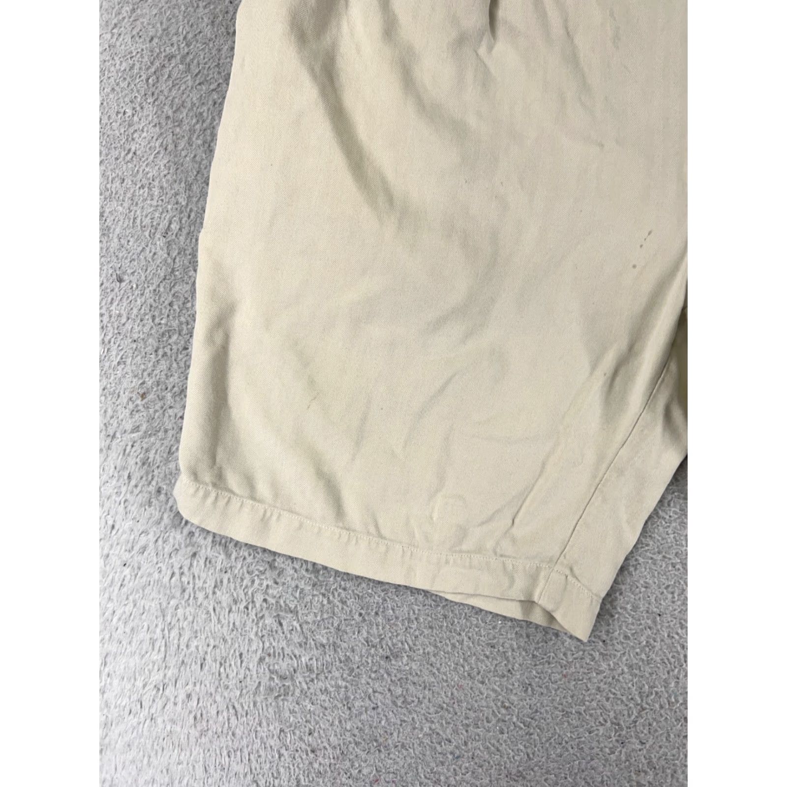 Tommy Bahama Tommy Bahama Shorts Men 36 Beige Cotton Silk Pleated Bermuda Quick Dry Golf Beach Resort Size US 36 / EU 52 - 3 Thumbnail