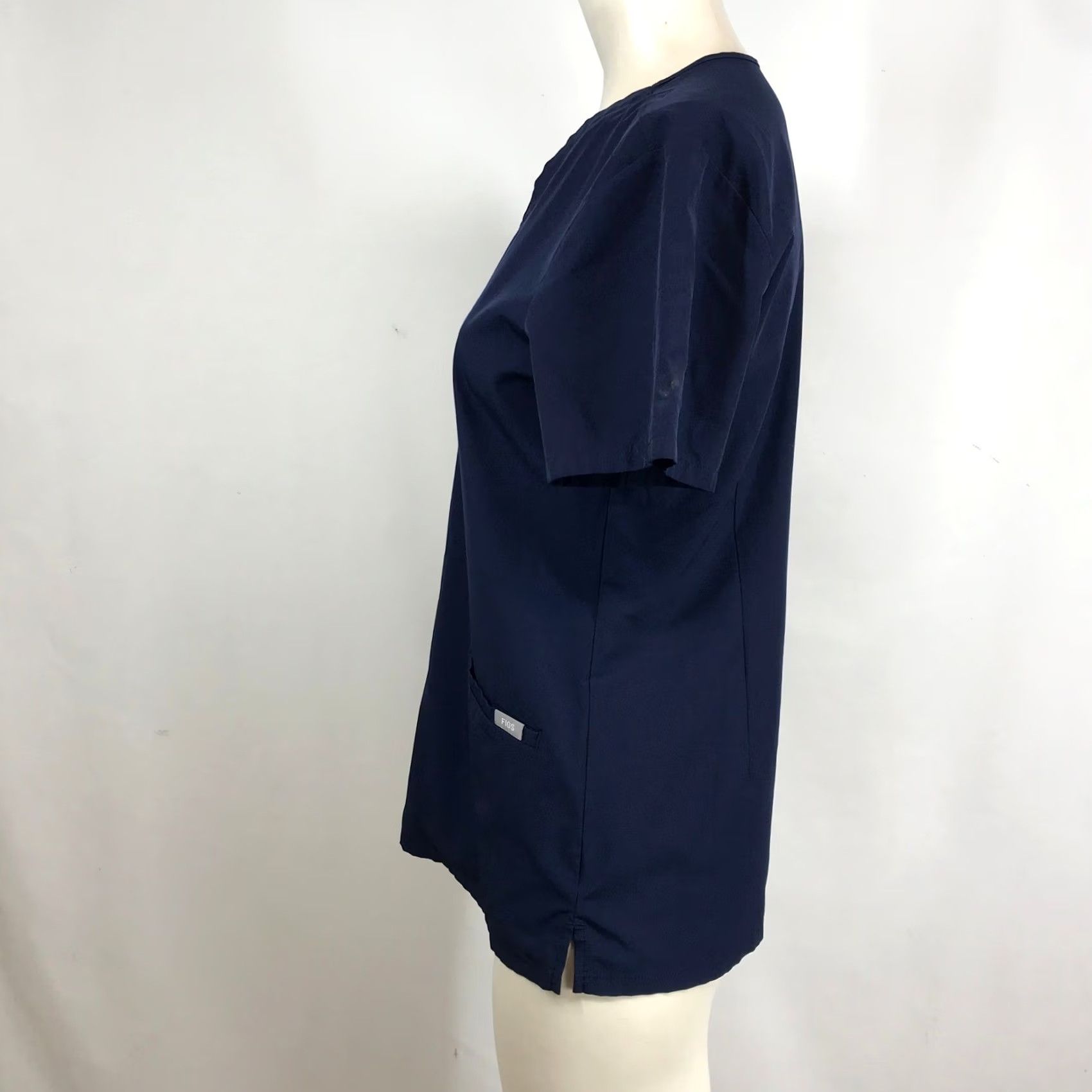 Vintage FIGS Navy Blue V-Neck Short Sleeve Scrub Top with Pockets Women's XS Size XS / US 0-2 / IT 36-38 - 6 Thumbnail