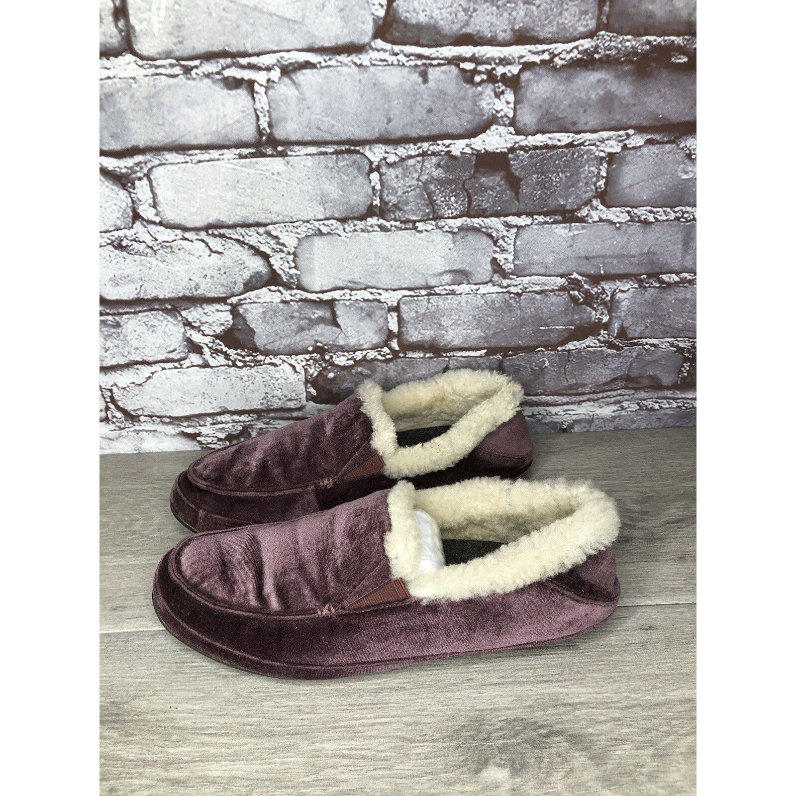 Olukai OluKai Ku'una Lanui Red Ginger Velvet Sheep Fur Slippers Wom Size US 10 / IT 40 - 22 Thumbnail