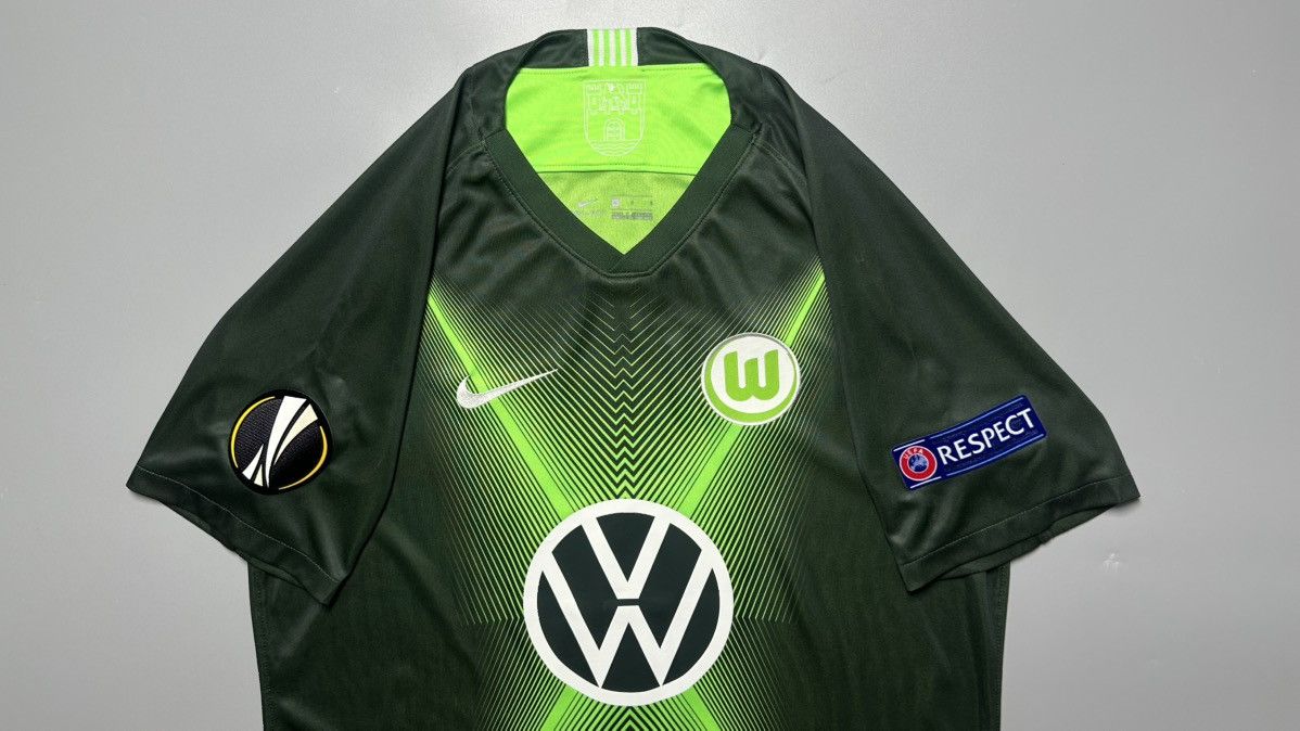 Nike WOLFSBURG NIKE 2019/2020 FOOTBALL HOME JERSEY #9 WEGHORST Size US L / EU 52-54 / 3 - 3 Thumbnail