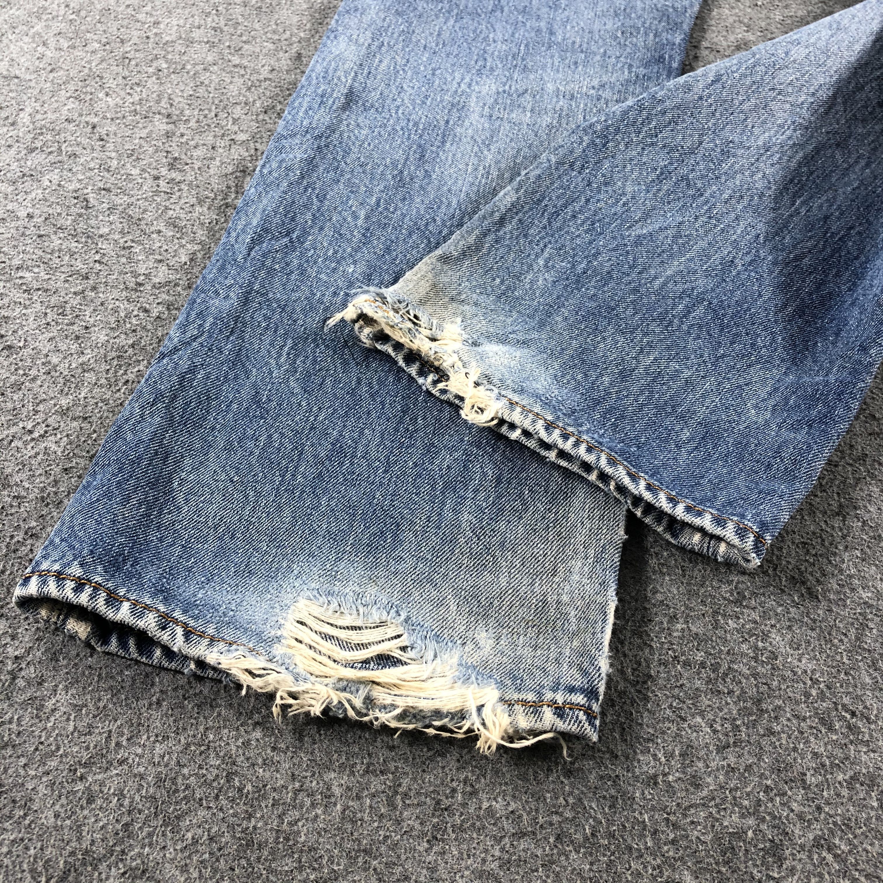 Levi's Vintage Blue Wash Levis 501 Jeans-J2371 Size US 31 - 6 Thumbnail