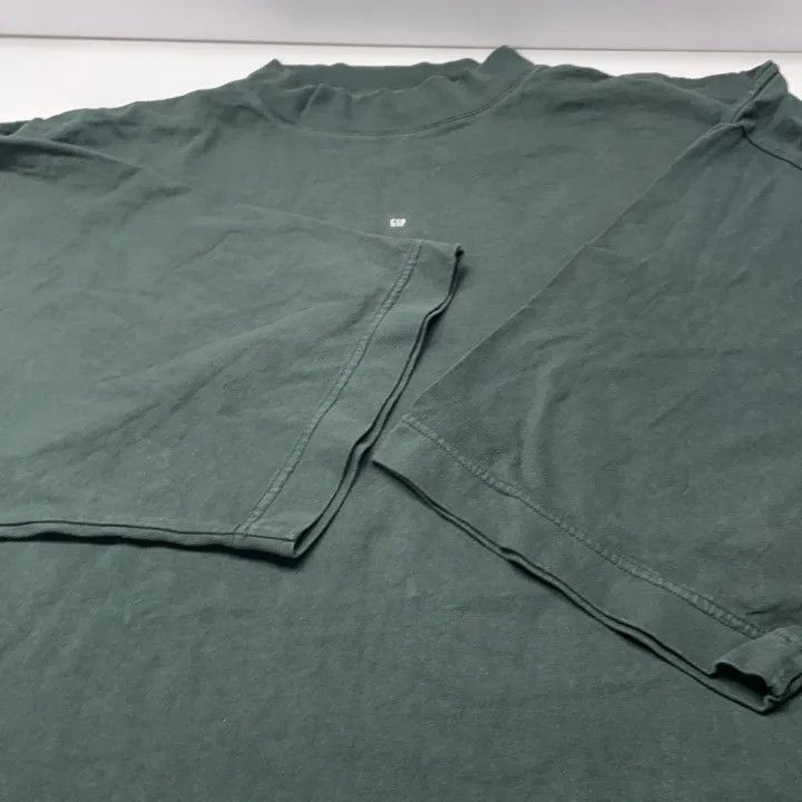 Balenciaga Balenciaga YEEZY x Gap x Balenciaga Black 3/4 Sleeve Tee - Size US M / EU 48-50 / 2 - 5 Thumbnail