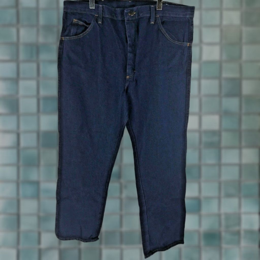 Wrangler Rustler Wrangler Mens Classic Fit Denim Blue Straight Jeans 40 Regular Waist 40 Inseam 30 Rise High 12in Belt Loops Pockets Denim Blue Size US 40 / EU 56 - 1 Thumbnail