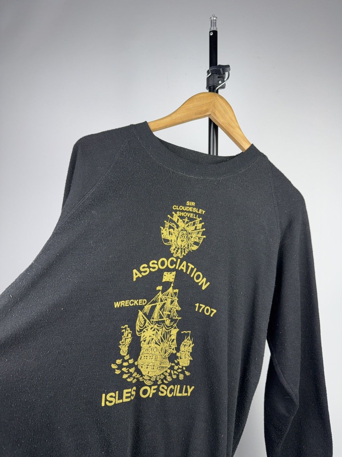 Vintage 80s Vintage UK Ship Crewneck 1707 Isles of Scilly Raglan Size US L / EU 52-54 / 3 - 8 Thumbnail