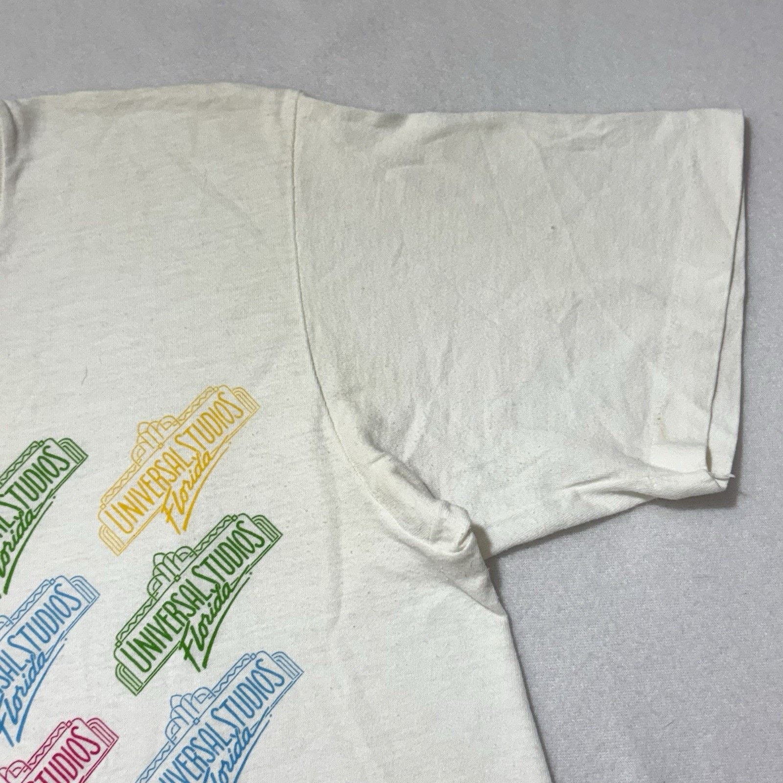 Hanes Vintage 1990 Universal Studios Men’s Small Graphic T Shirt Size US S / EU 44-46 / 1 - 9 Thumbnail
