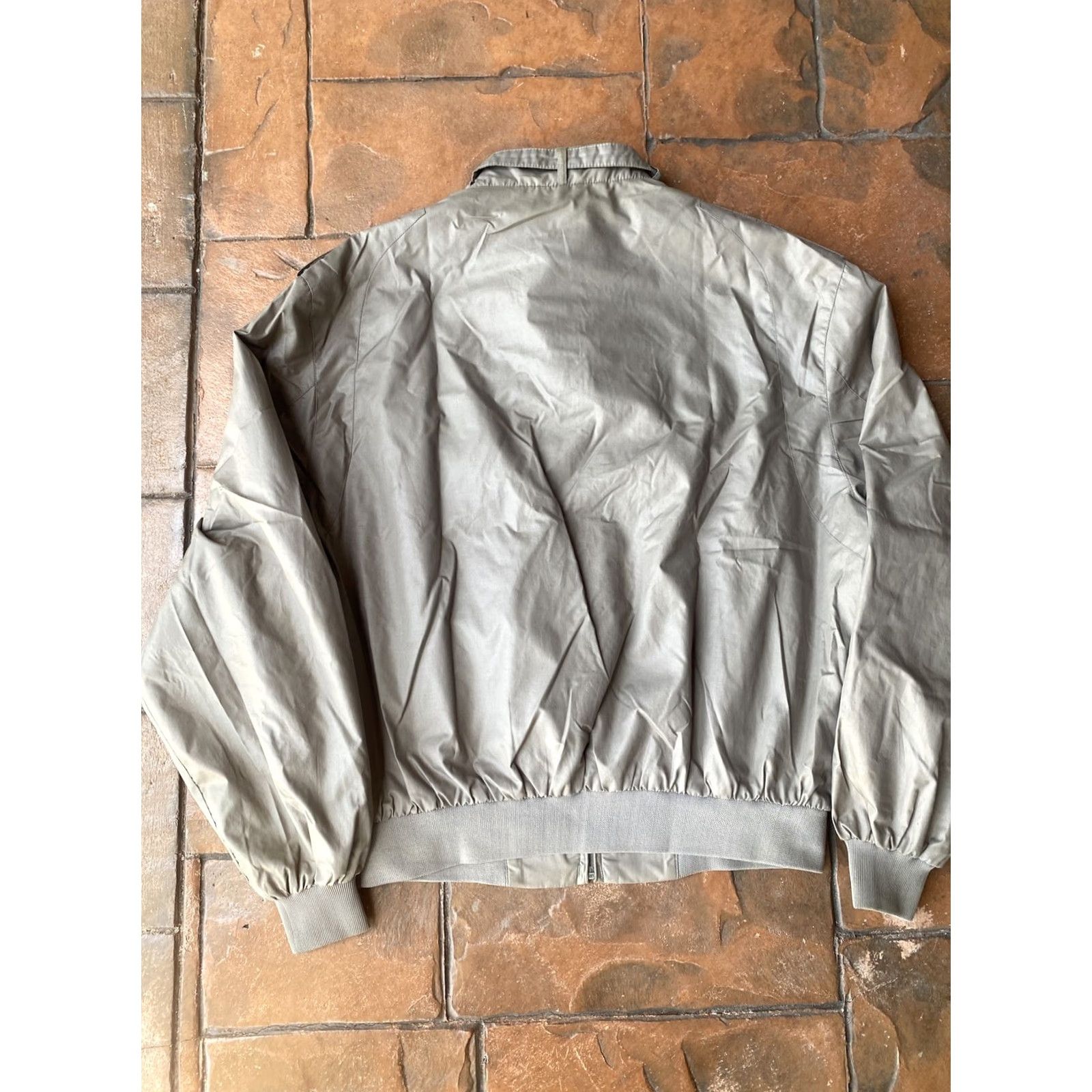 Members Only VINTAGE Members Only Bomber Jacket Cafe Racer Beige Tan 80s Mens 44 Mid-Length Full Zip Pockets Solid Softshell Size US S / EU 44-46 / 1 - 3 Thumbnail
