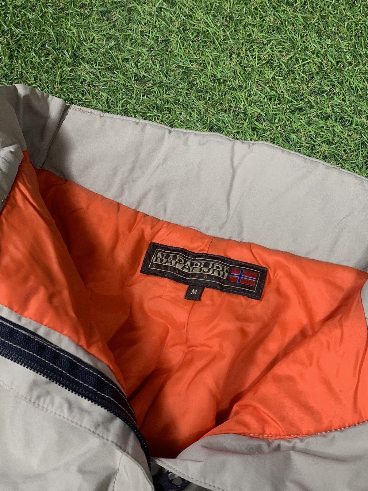 Napapijri Vintage Napapijri Ski pants streetwear outdoor style size M Size US 32 / EU 48 - 7 Thumbnail